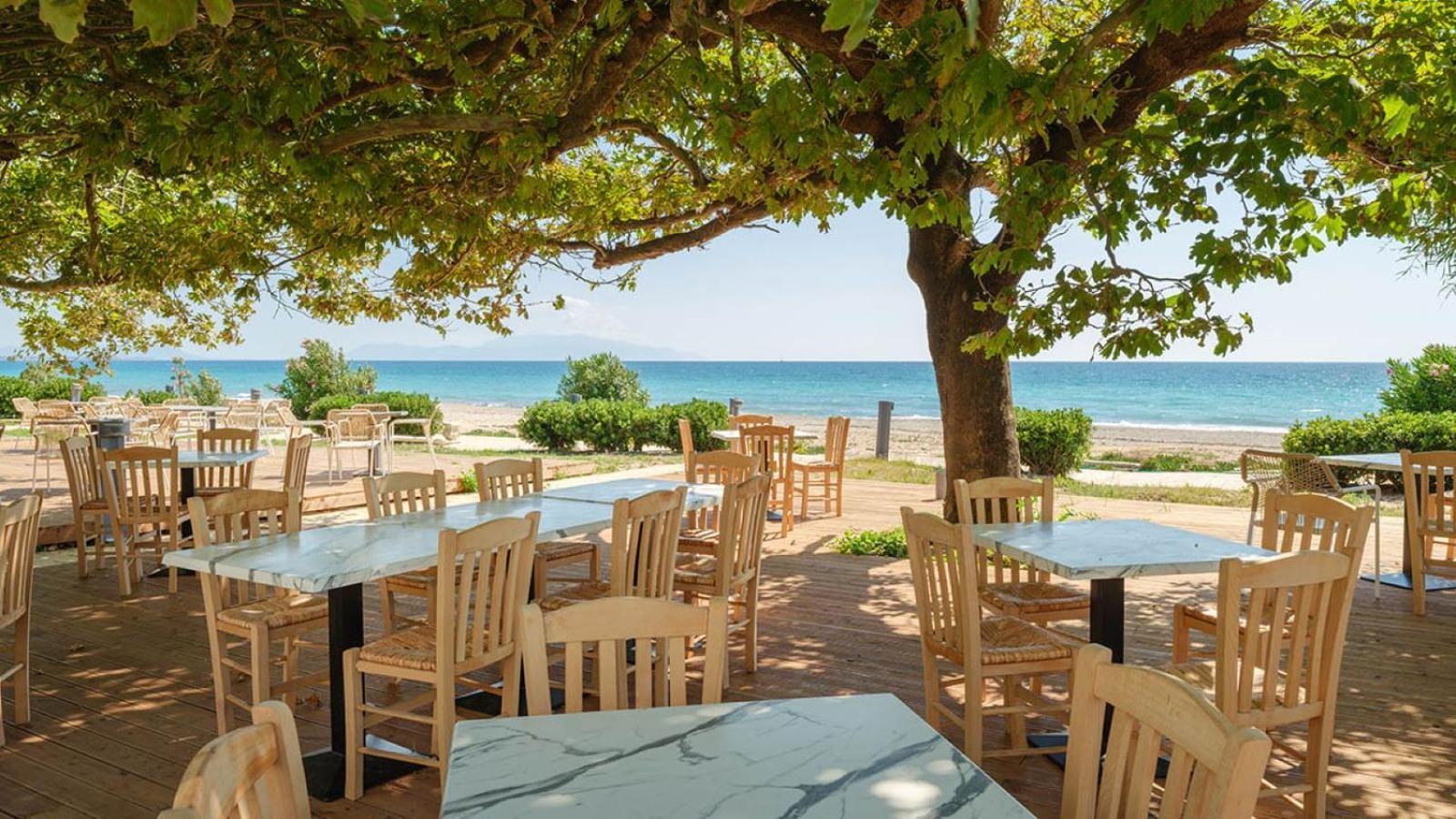 Ninos Grand Hotel Kastrosikia