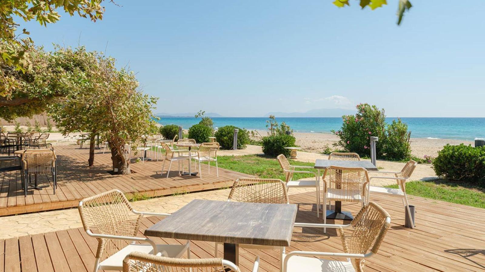 Ninos Grand 4* Kastrosikia