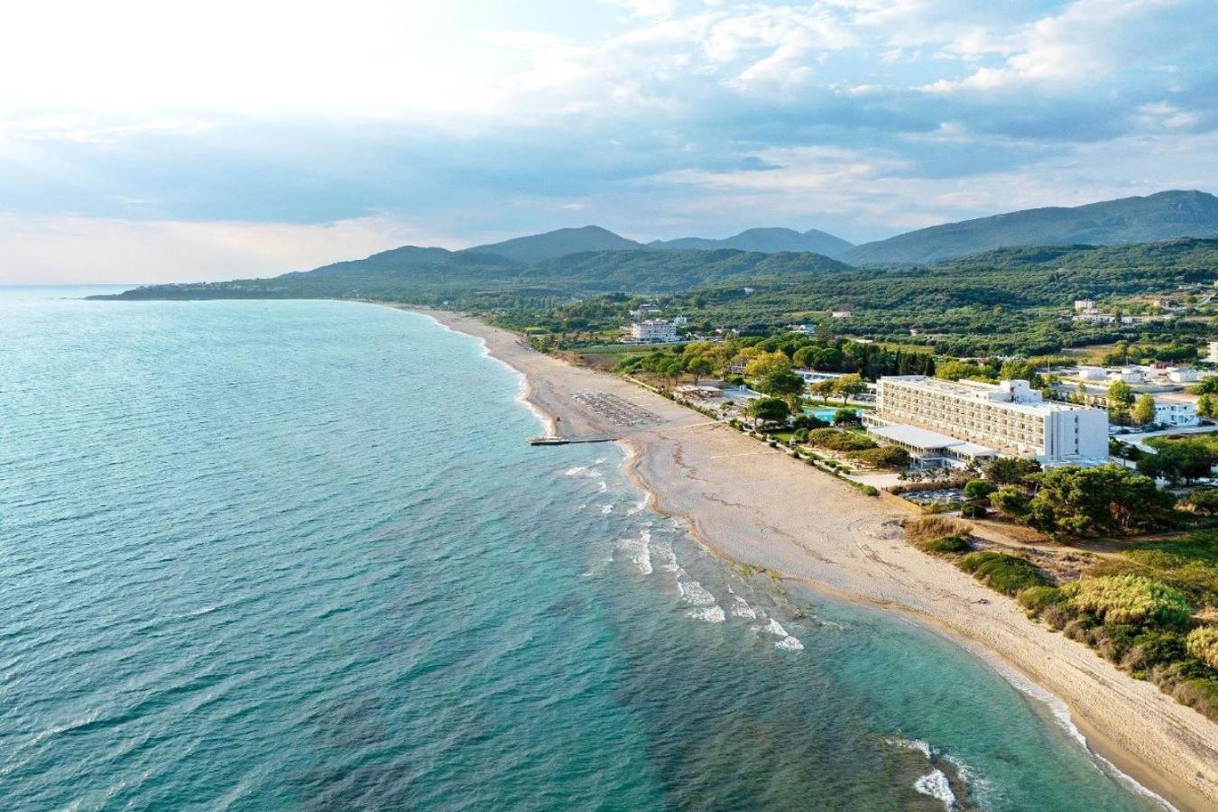 Ninos Grand Hotel Kastrosikia