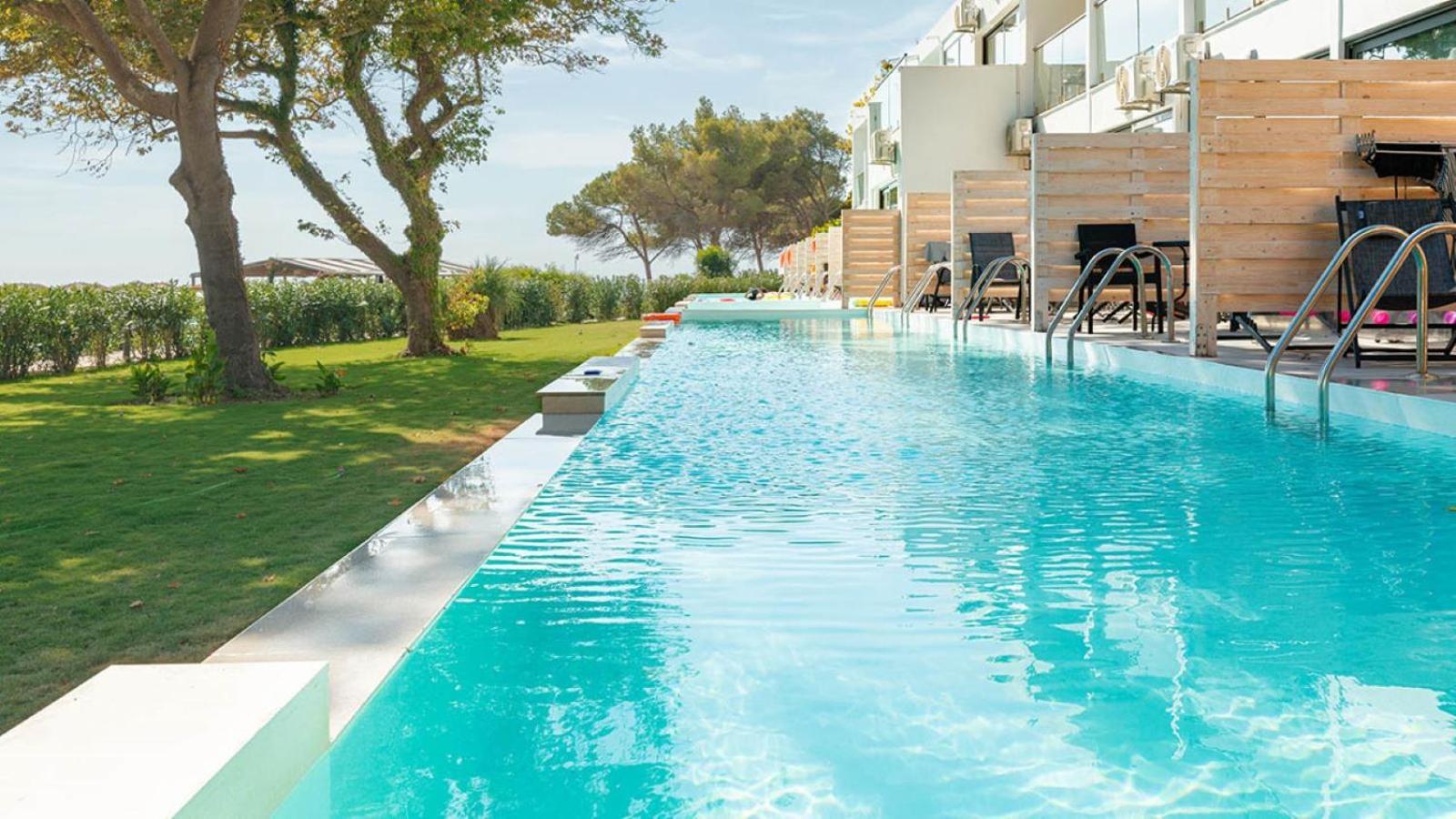 Hotel Ninos Grand