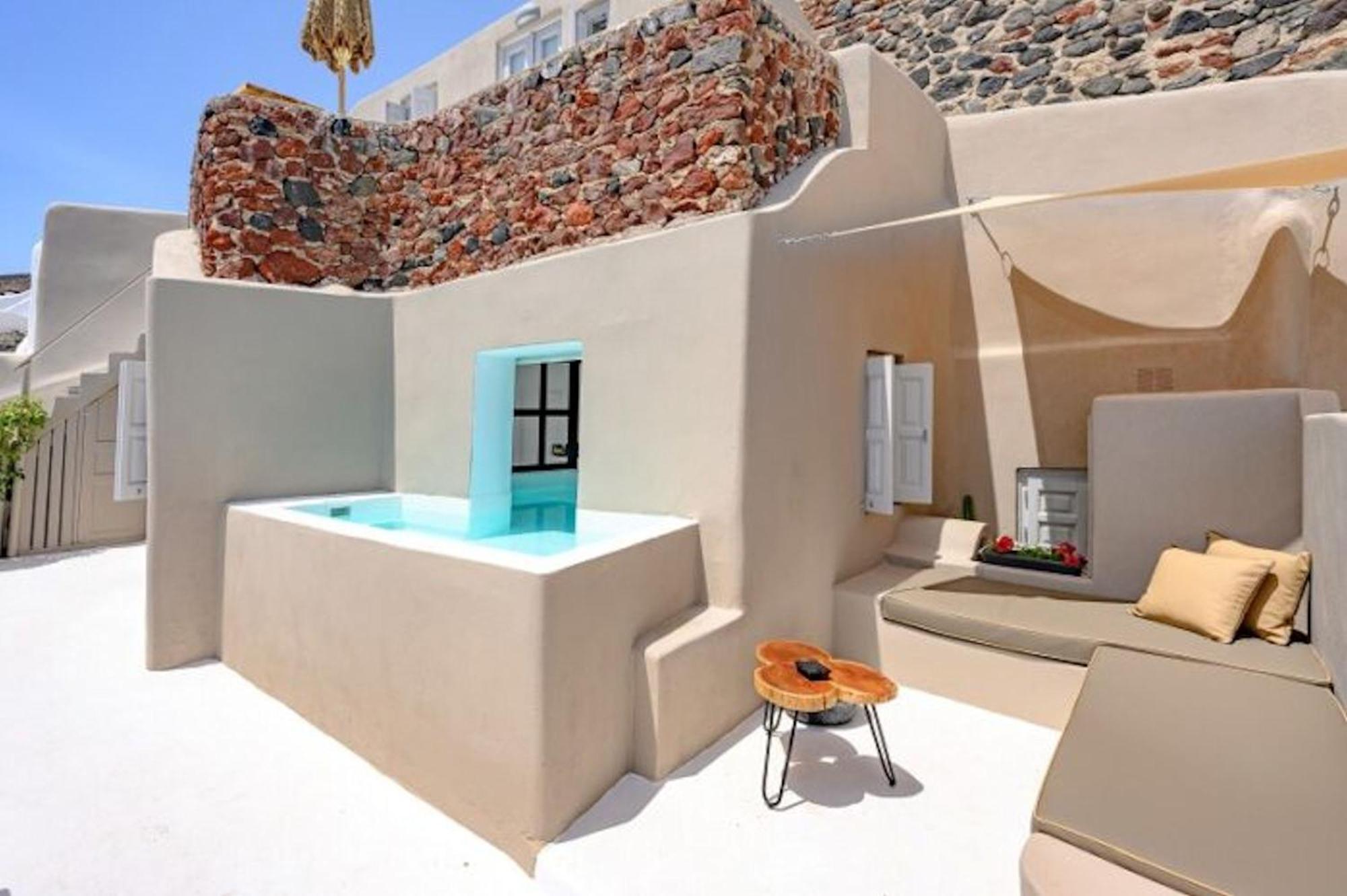 Stunning Santorini Villa 1 Bedroom Villa Supreme Private Heated Plunge Pool Beautiful Caldera Sea Views Oia Villa *