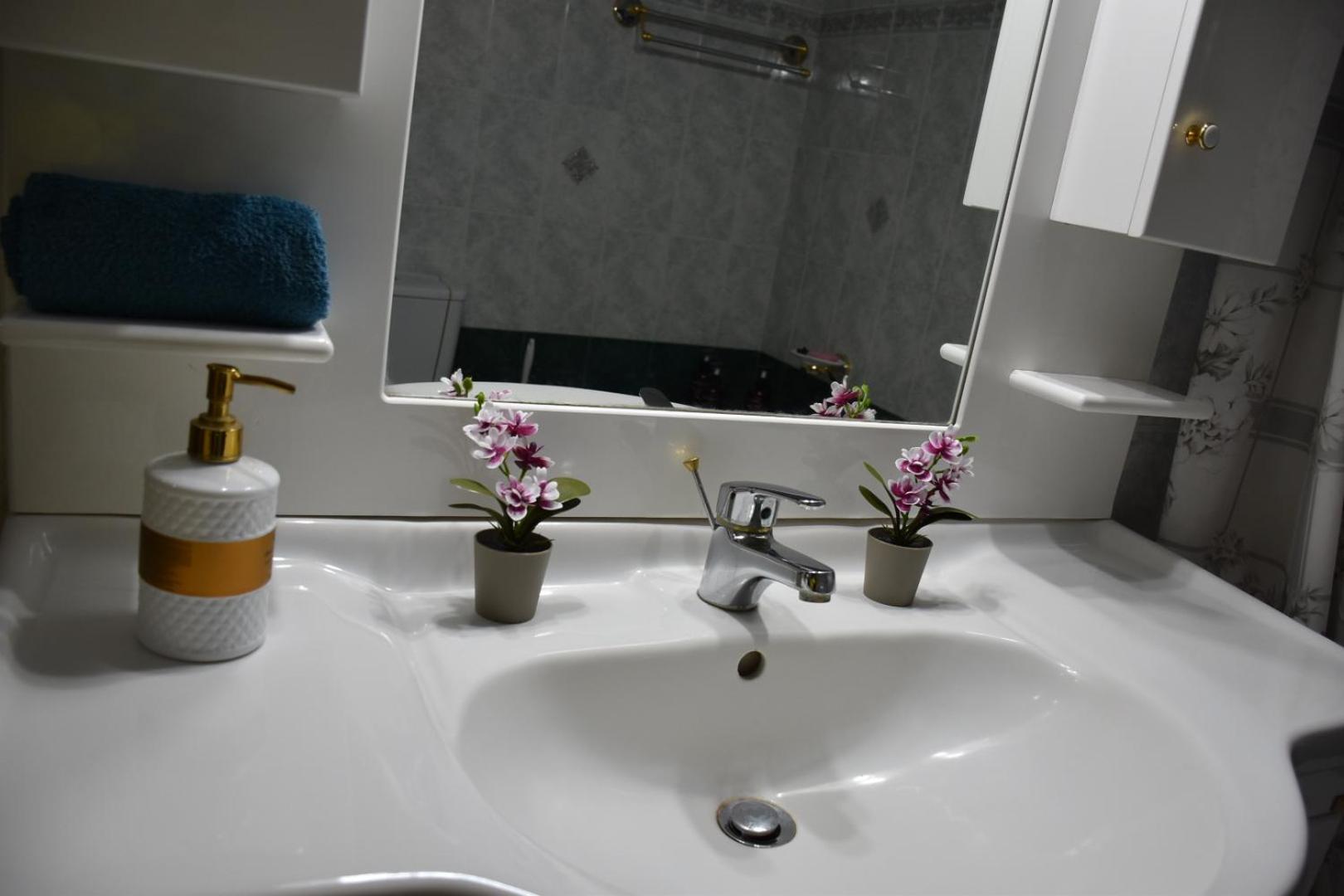 Apartment Val's Place Mytilene