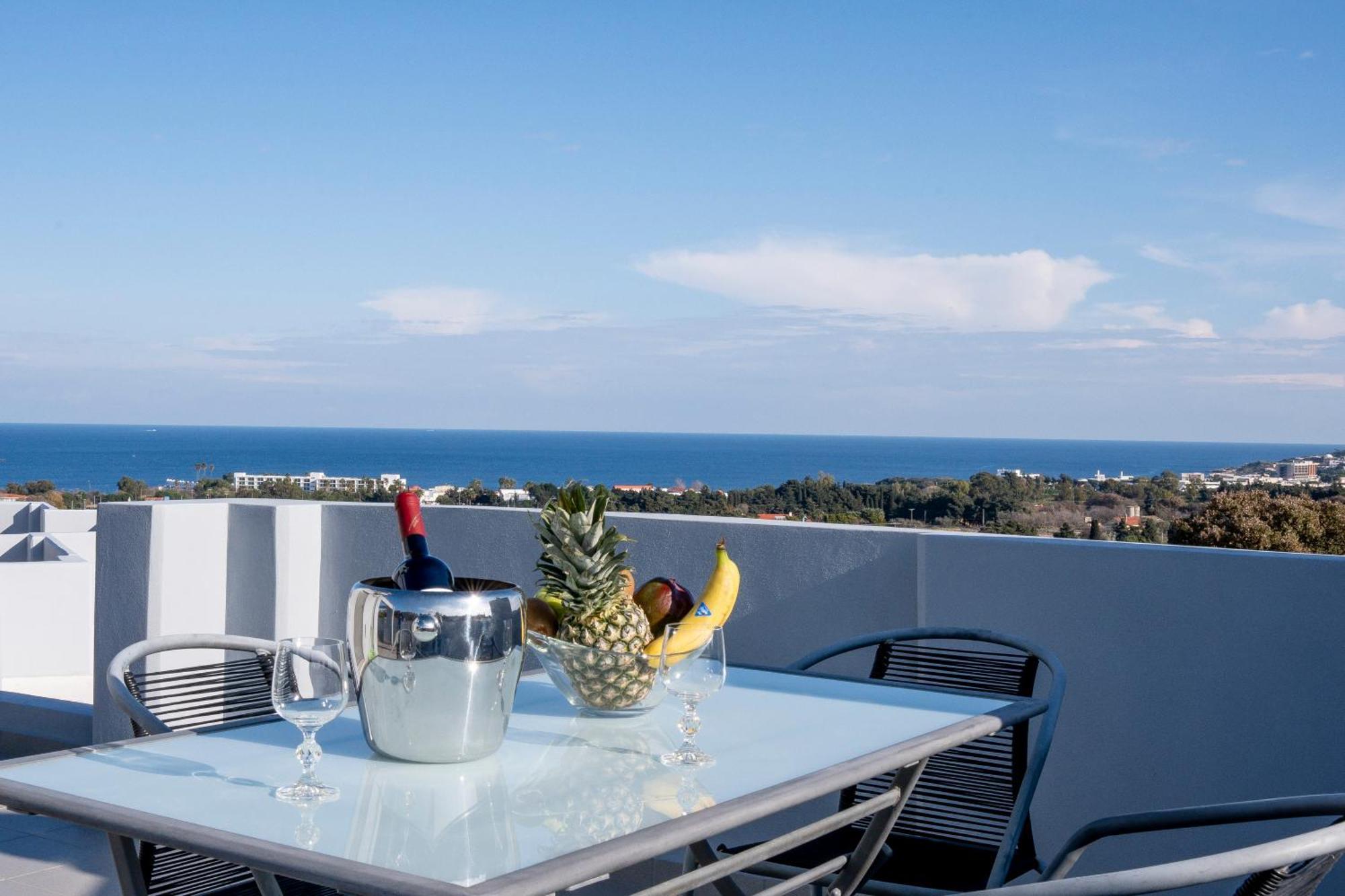 E&a Luxury With Sea View Apartment