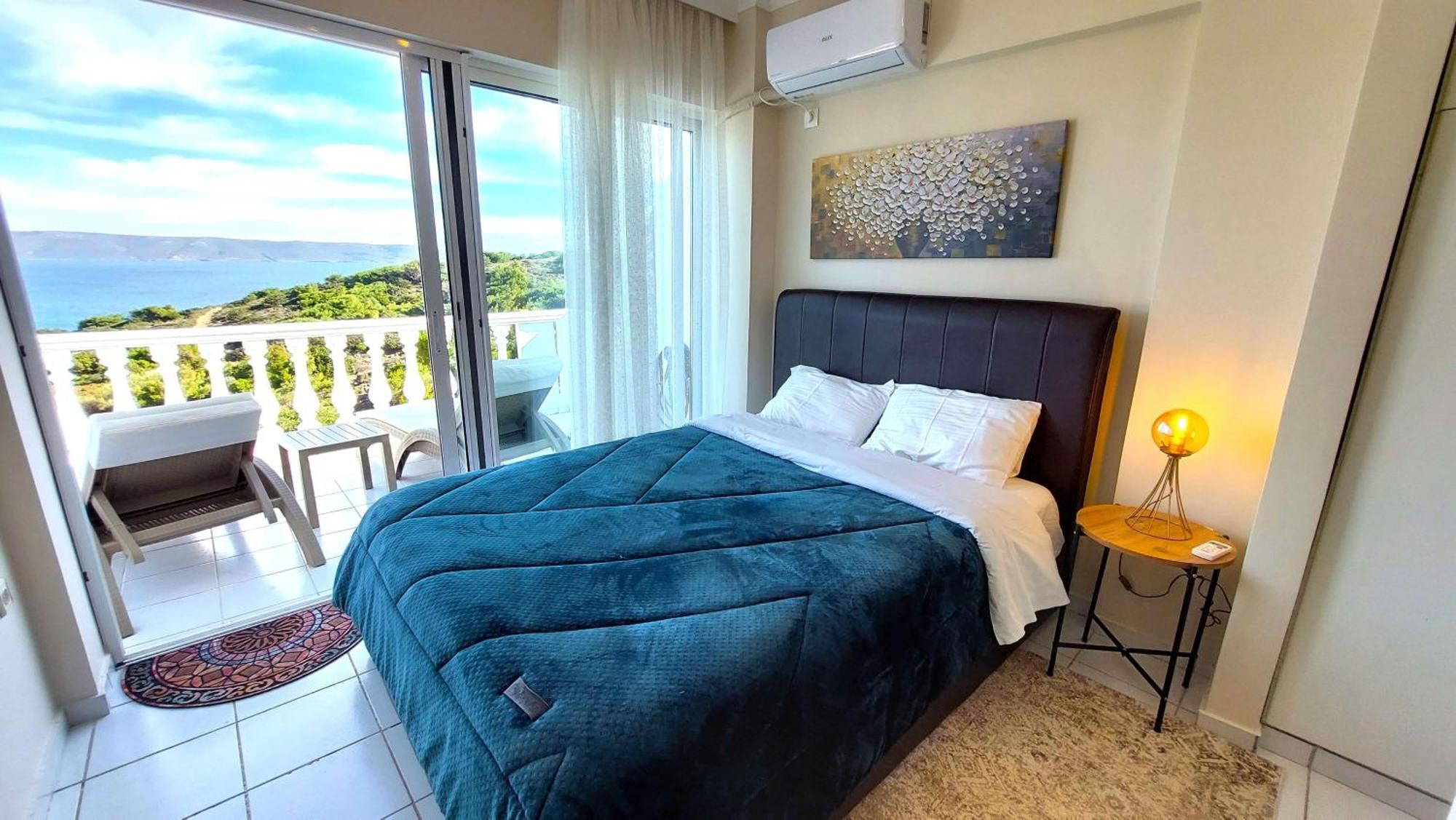 Dea Del Mare Complex In Front Of The Sea. Villa Sounion
