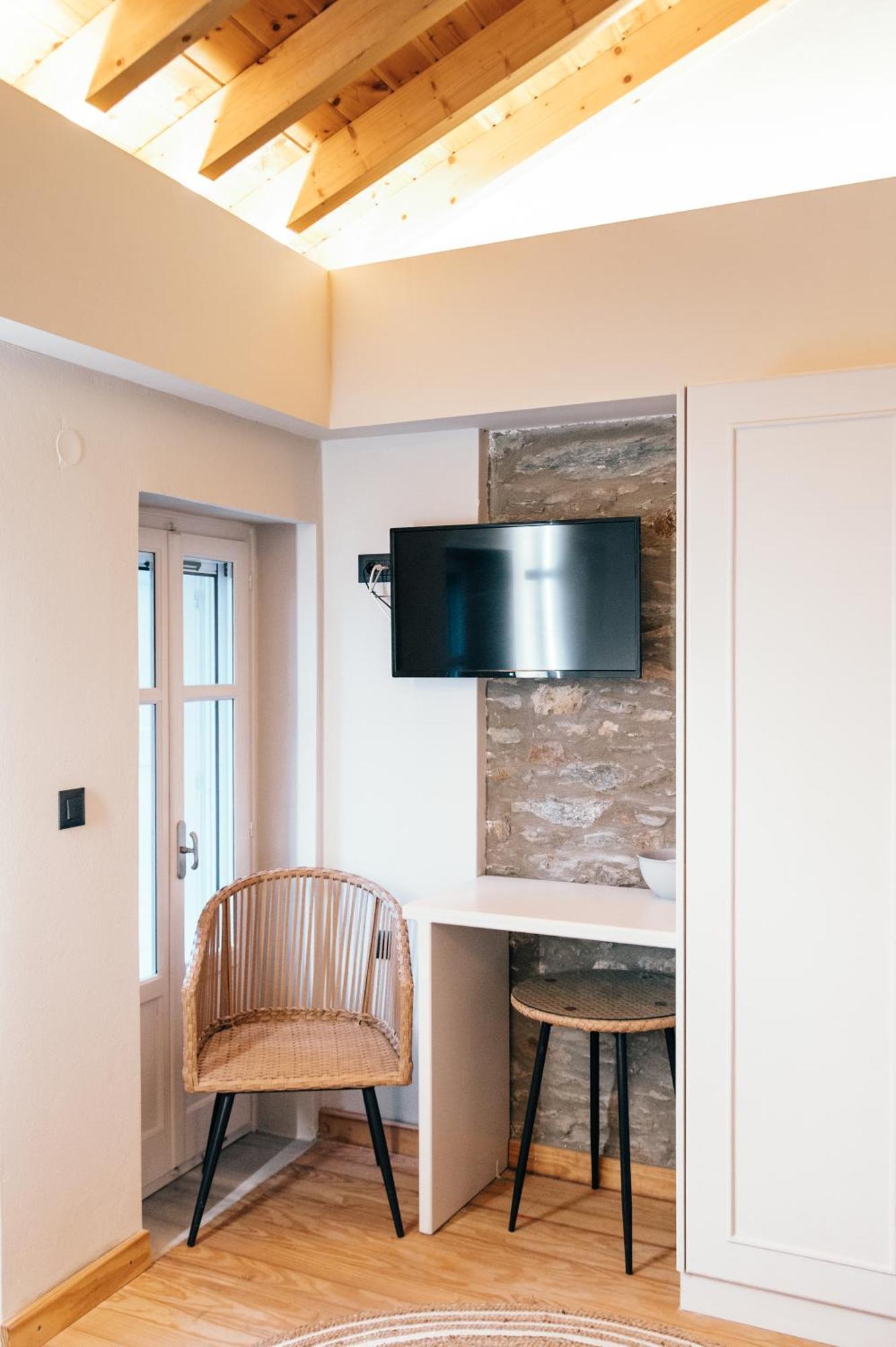 Jano's House Apartment Plomari