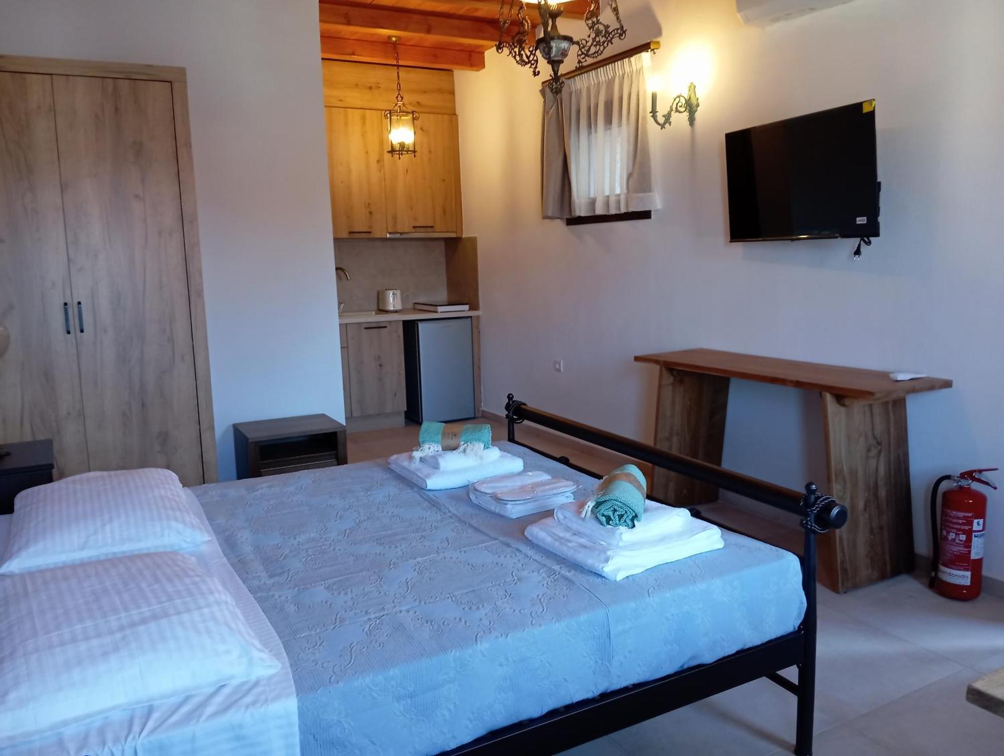 Aparthotel Annousa's House & Kallirakhi
