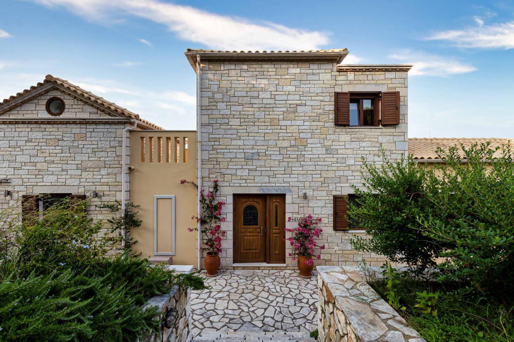 Ionia With Pool And Sea View Villa Gaios