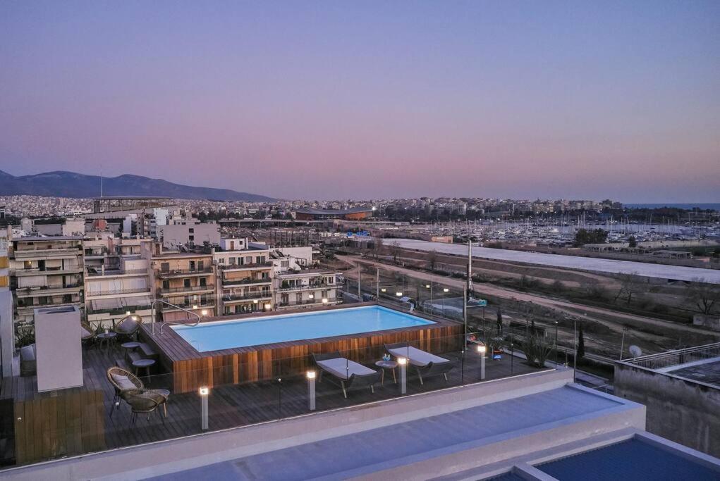 Cw Riviera * Athens
