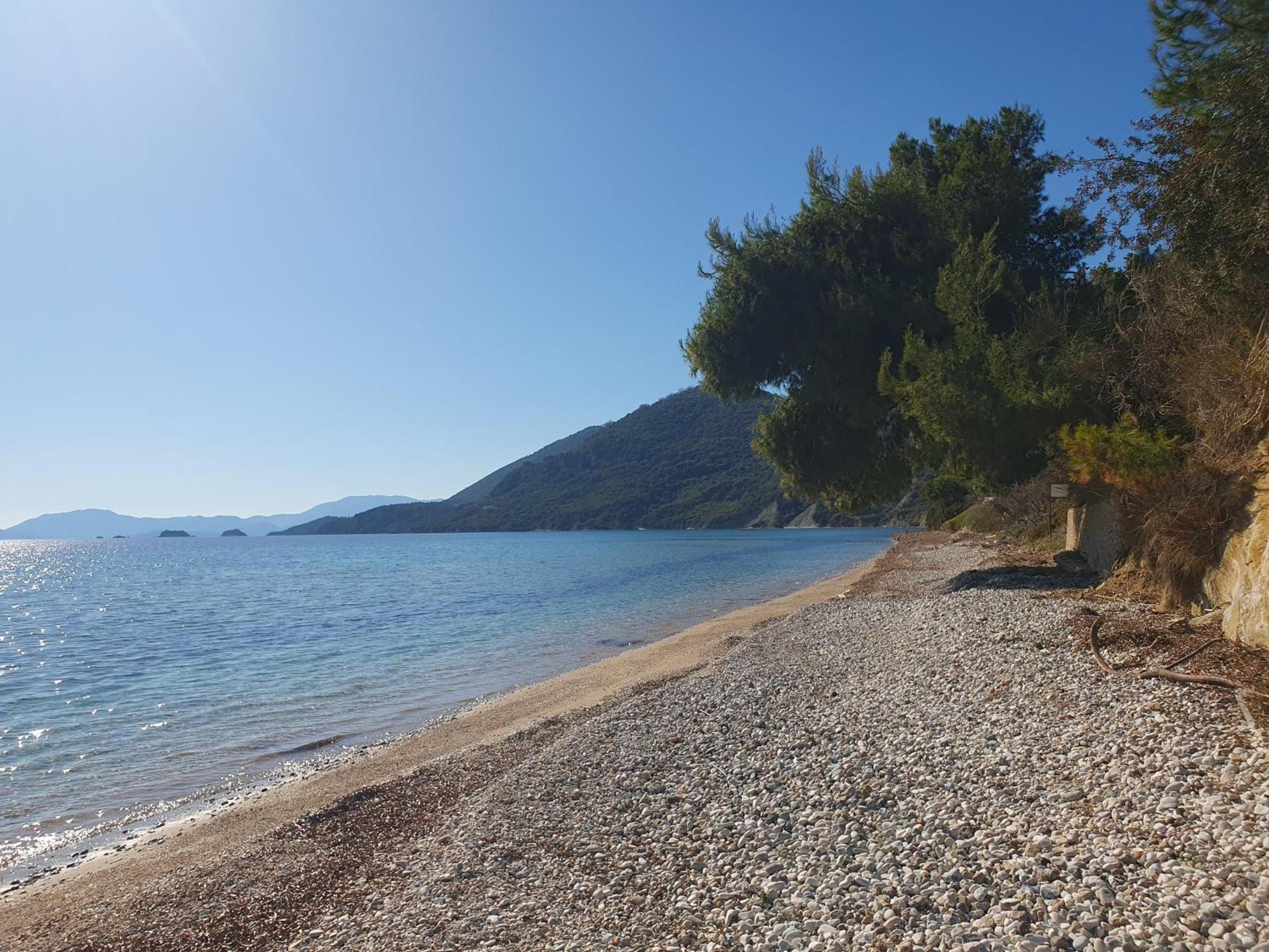 Seaside Villa: Private Pool, Mountain View For 6 Villa