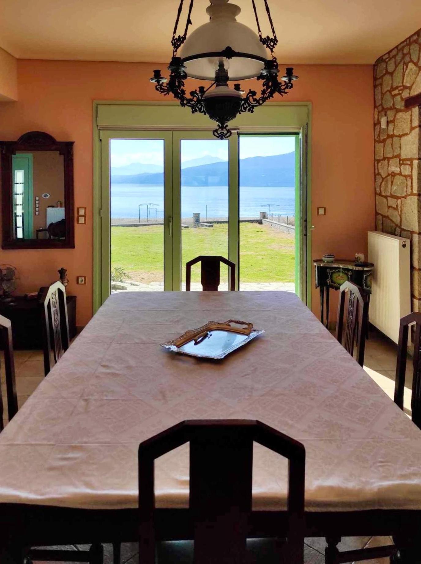 Cymothoe Villa Chiliadou (Fokida)