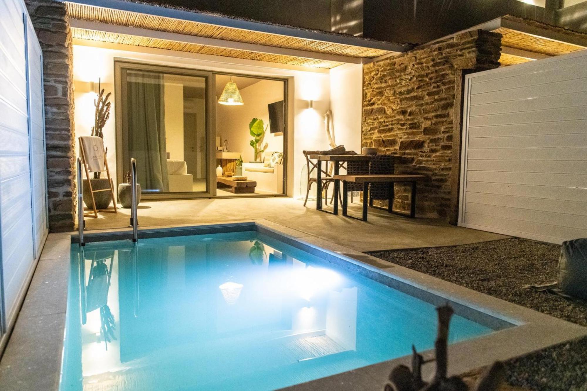 Tinosera Luxury Villa