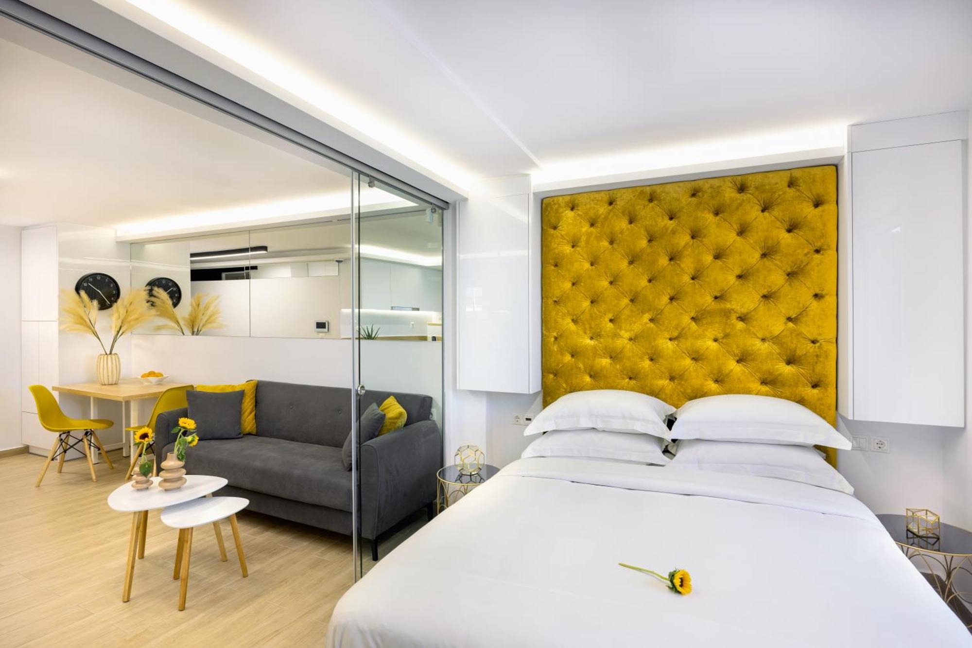 Live Your Myth In Thissio Apartment *