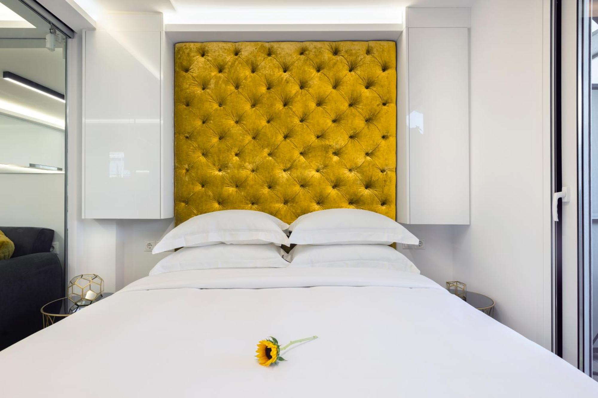 Live Your Myth In Thissio Apartment