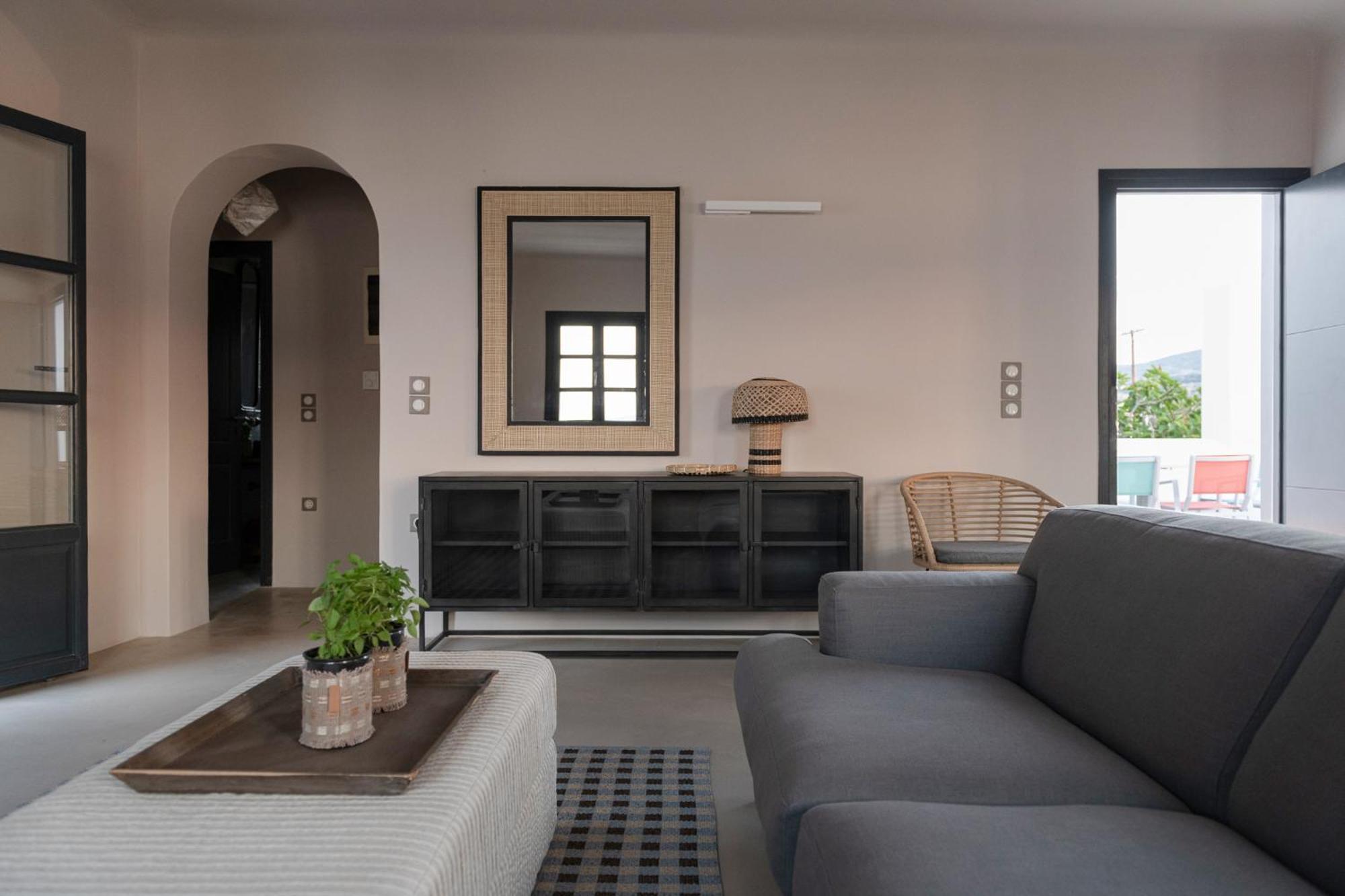 Art Group Living * Naousa (Paros)