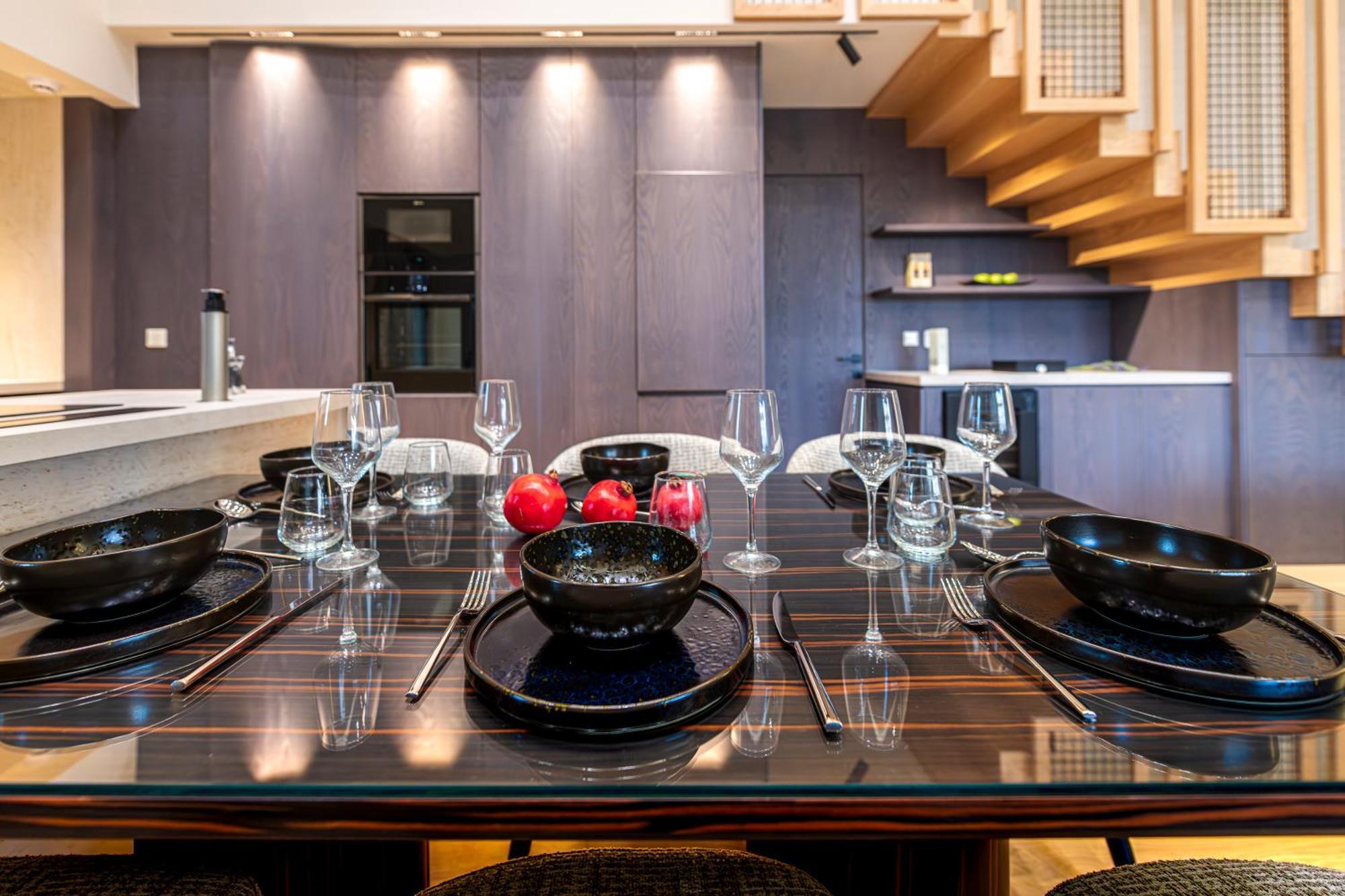 Opulent Penthouse 1 Apartment *