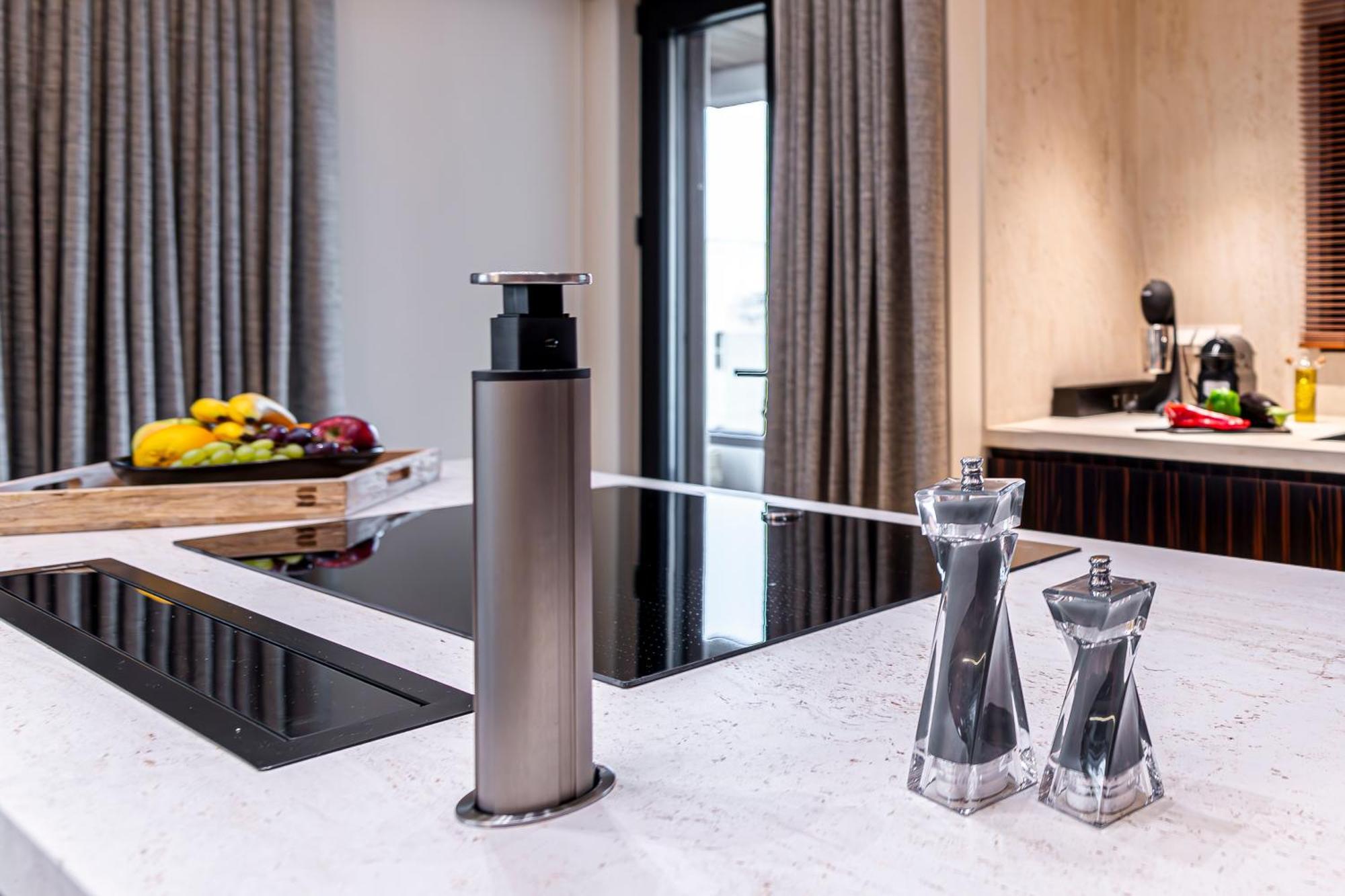 Apartment Opulent Penthouse 1 *