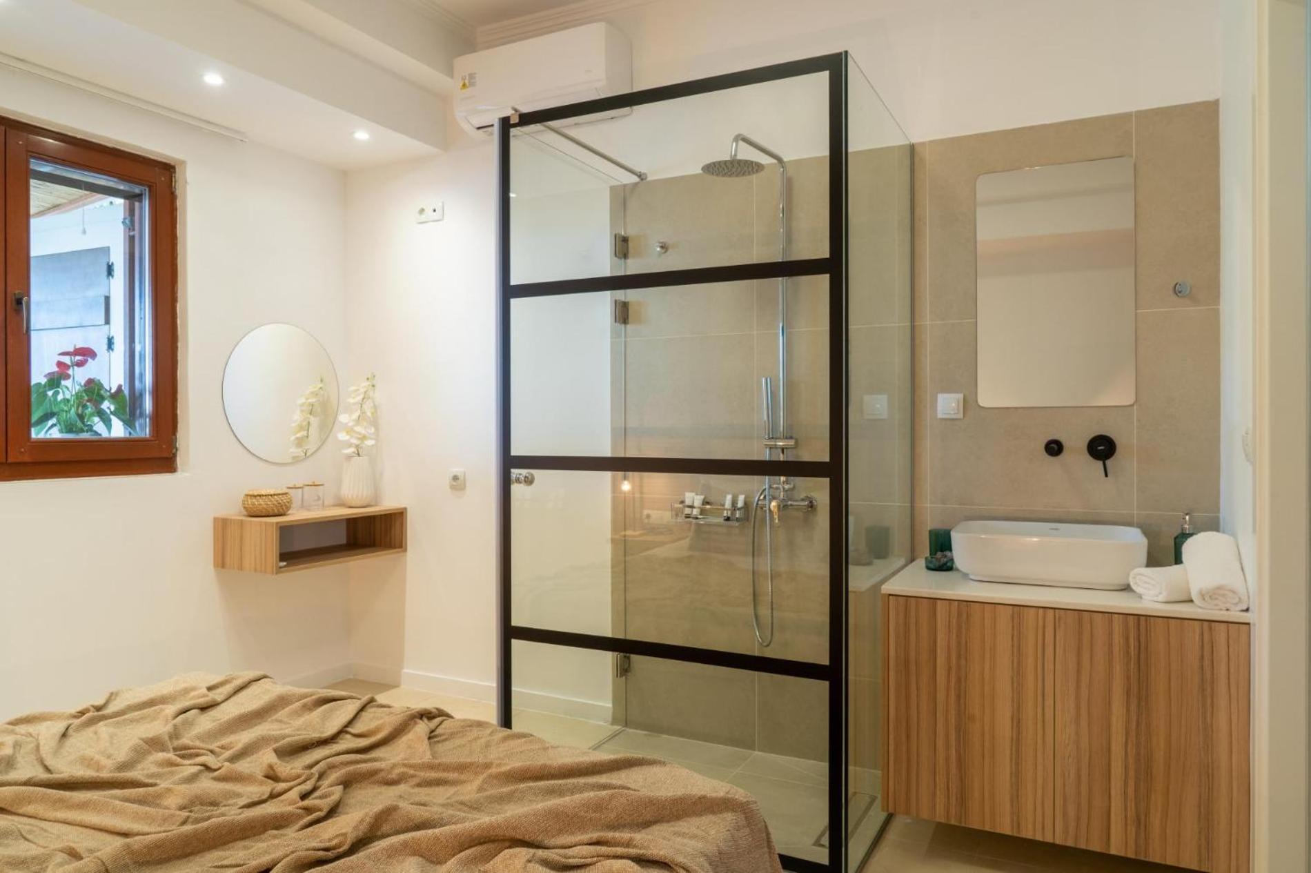 Canyon 2 With Private Pool Rethymno (Crete)