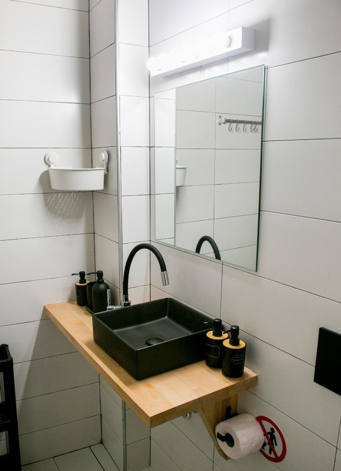 Mikel Angelo Hall Apartment Serres