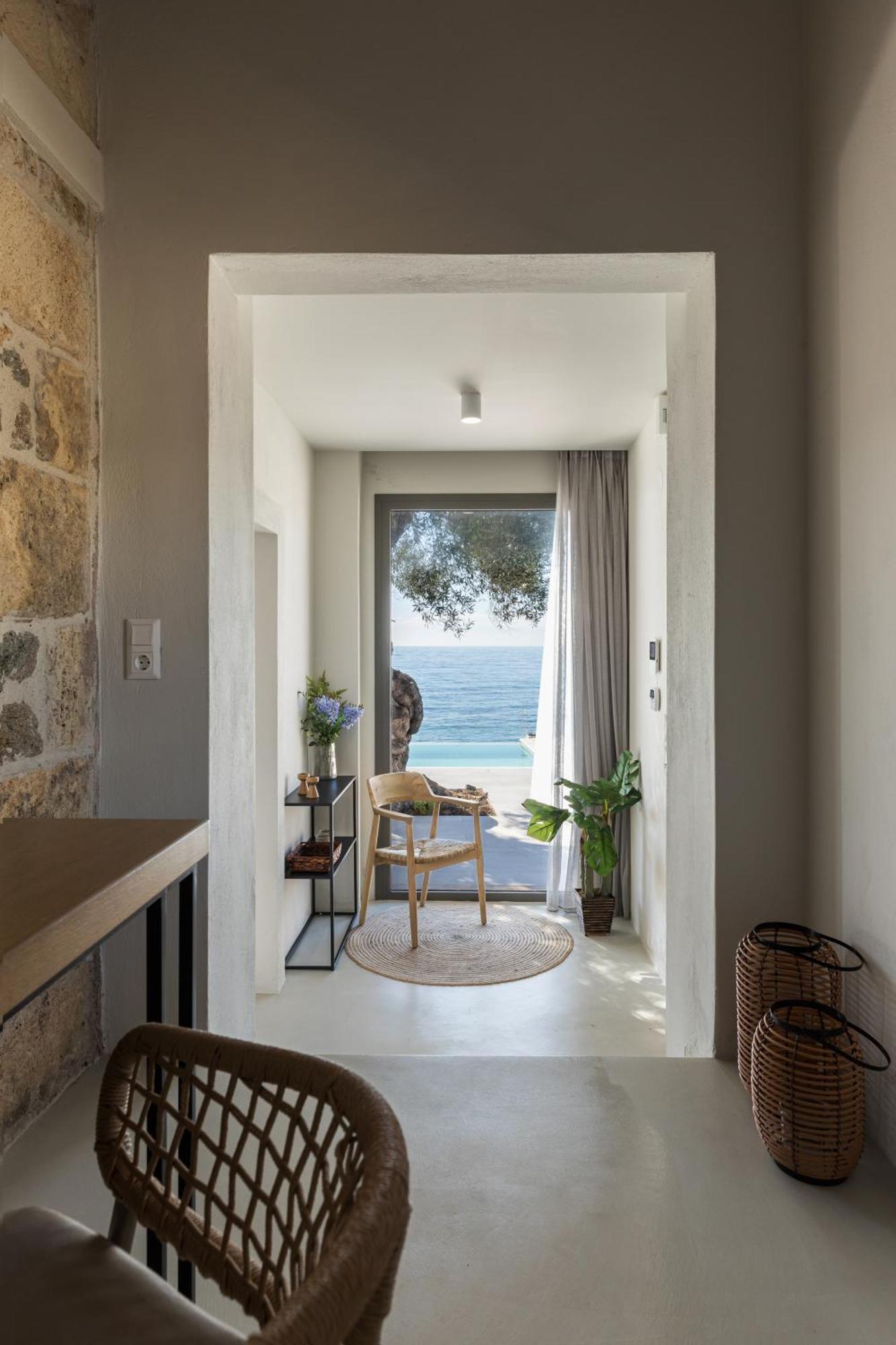 Melivia Seafront Nea Skioni