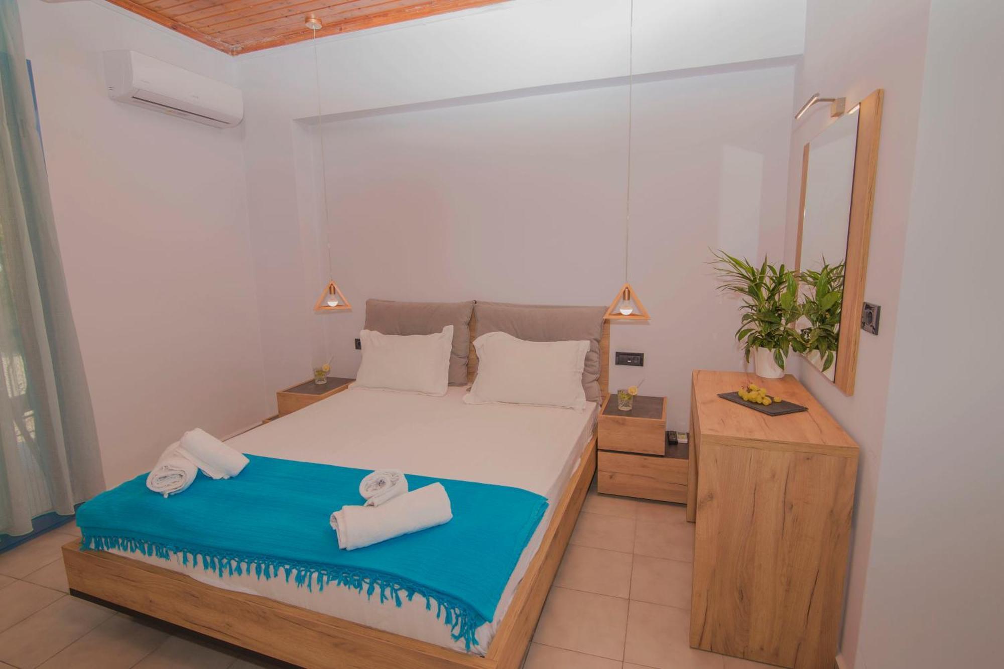 Bed & Breakfast Aκrotiriresort