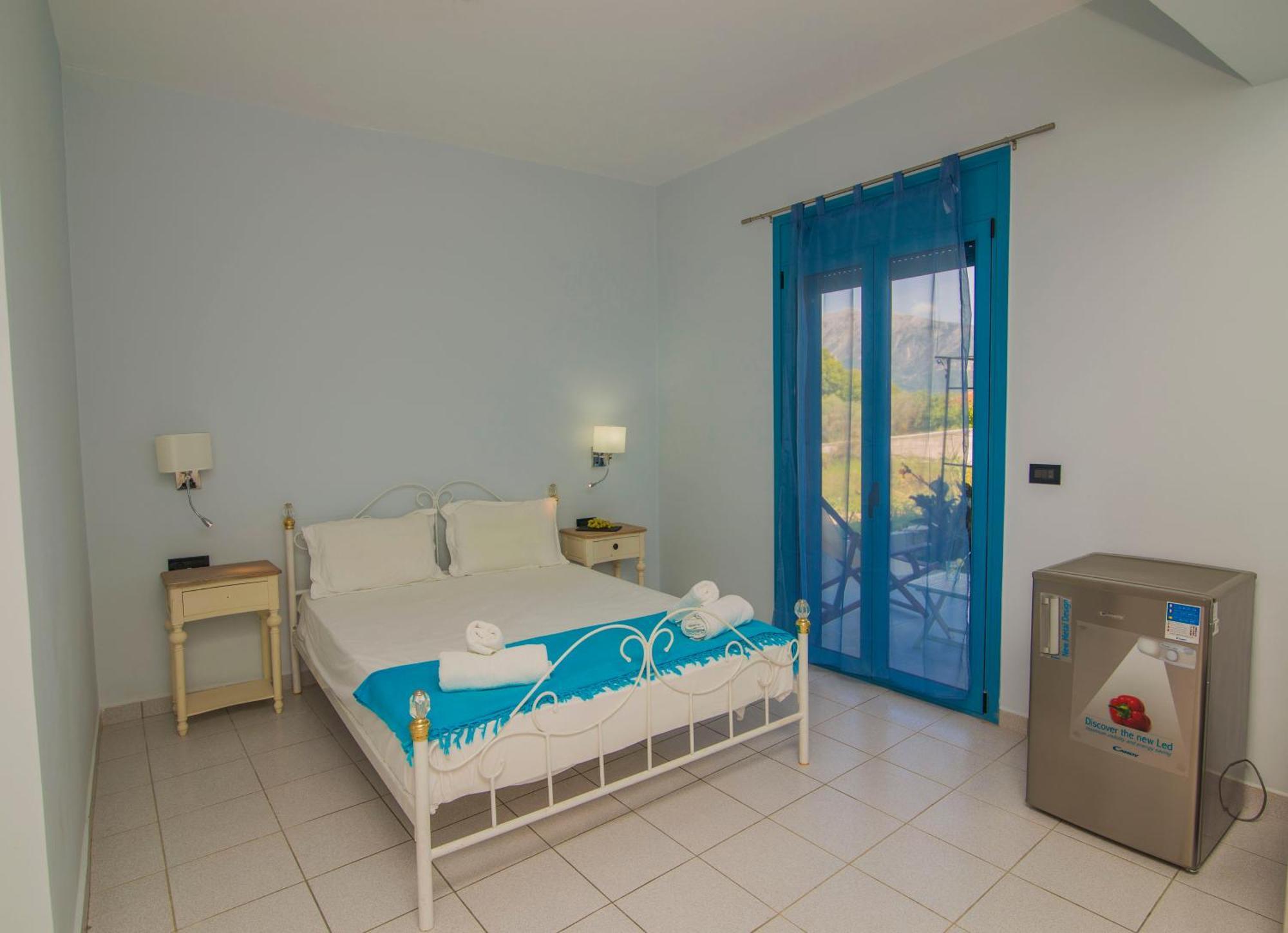 Bed & Breakfast Aκrotiriresort