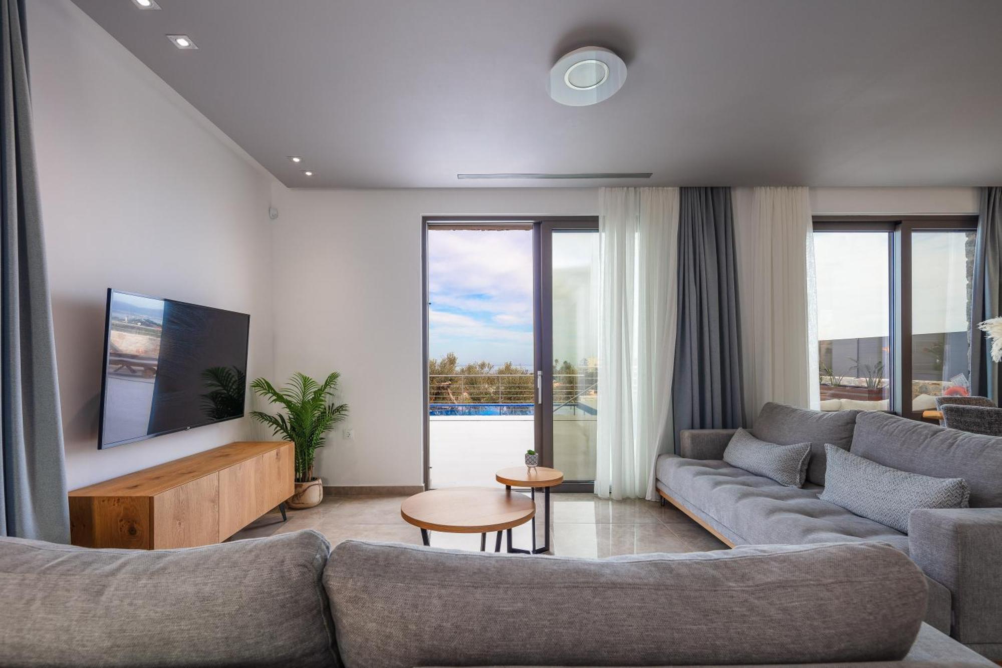 Villa Oinolithos Luxury