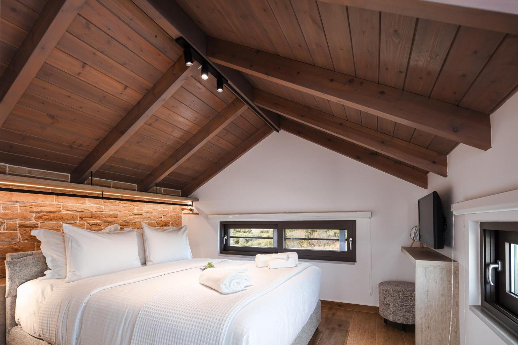 Oinolithos Luxury