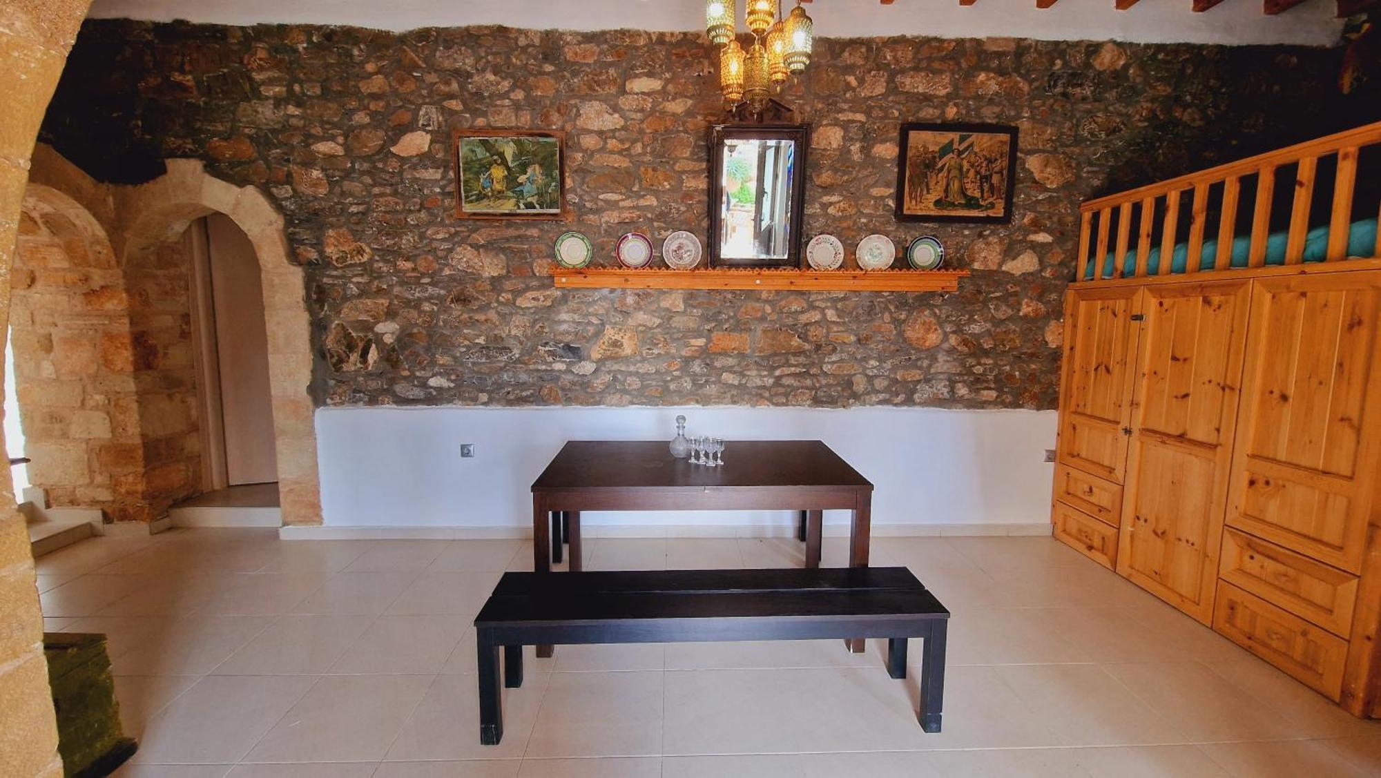 Yiannis Guest house