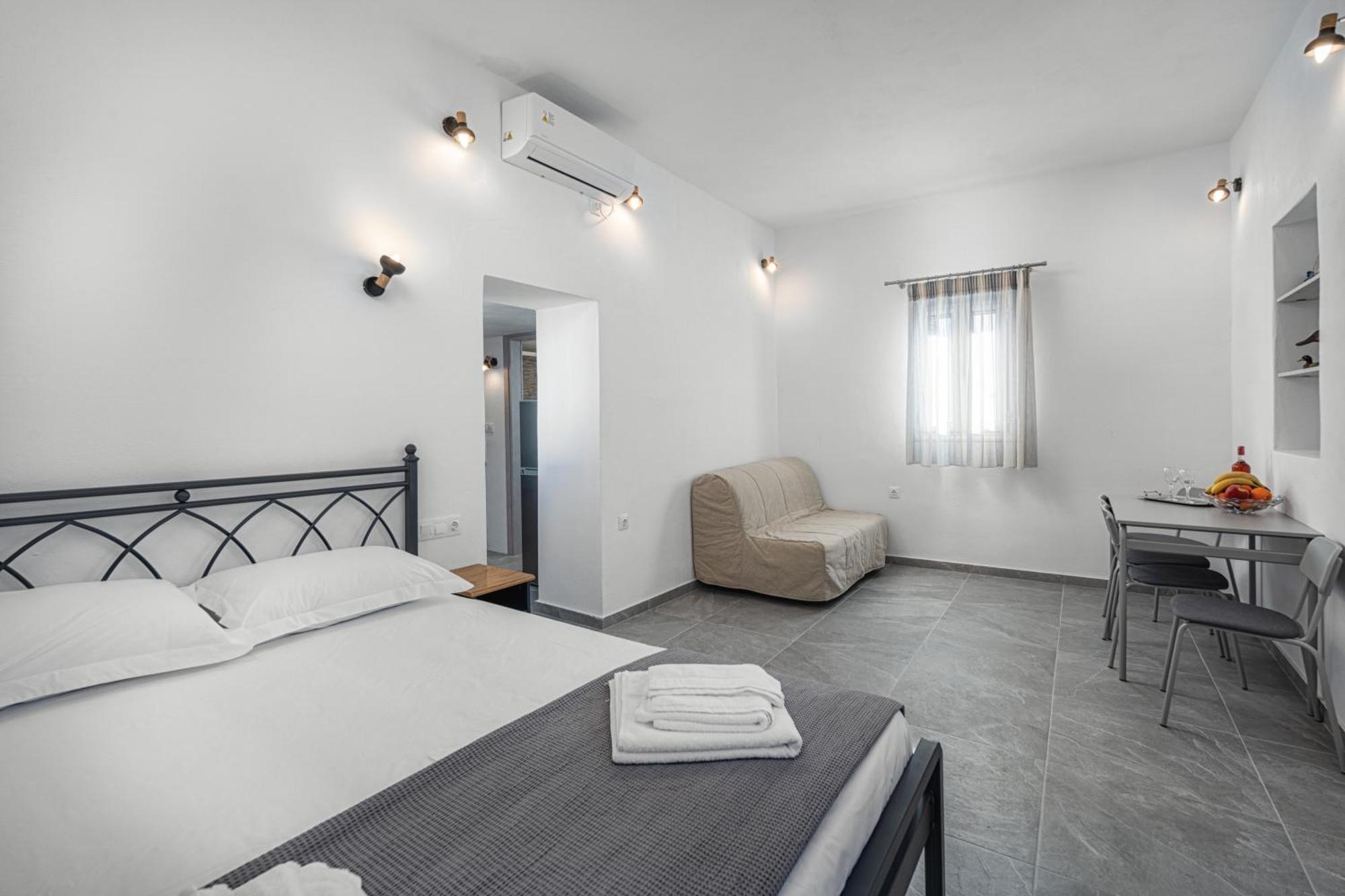 Apartment Anemologio Serifos Town