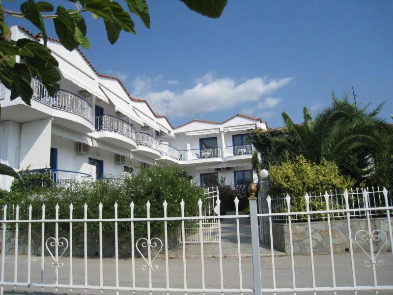 Leventis