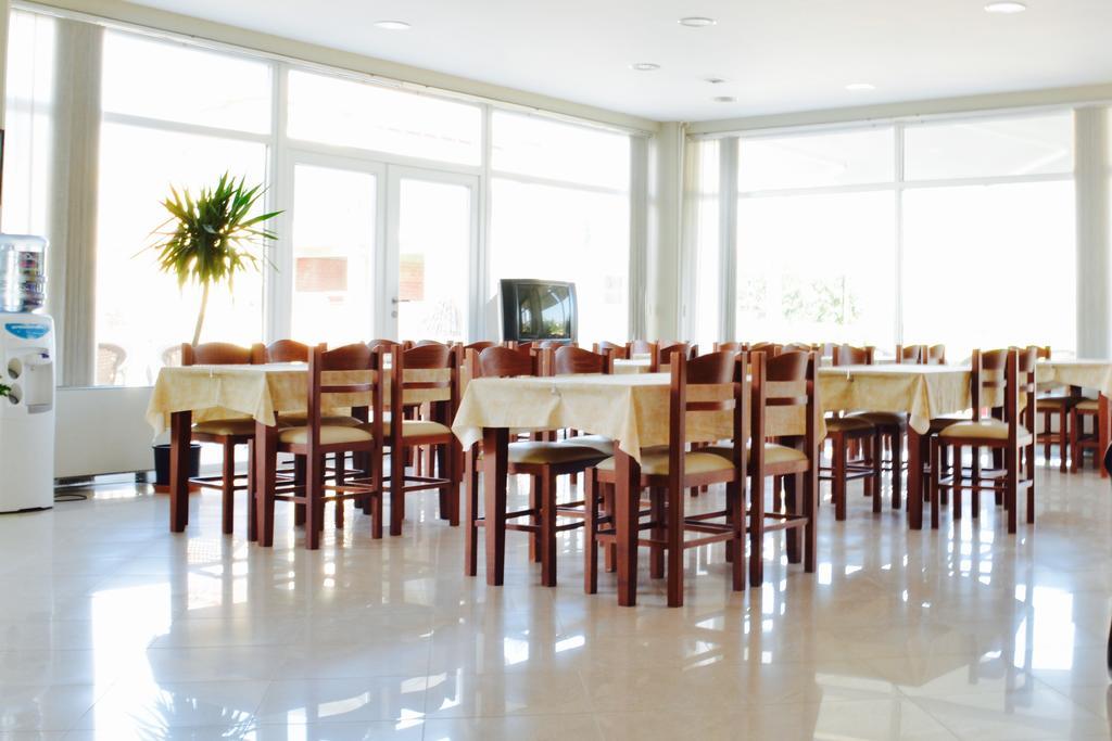Toronto Hotel *