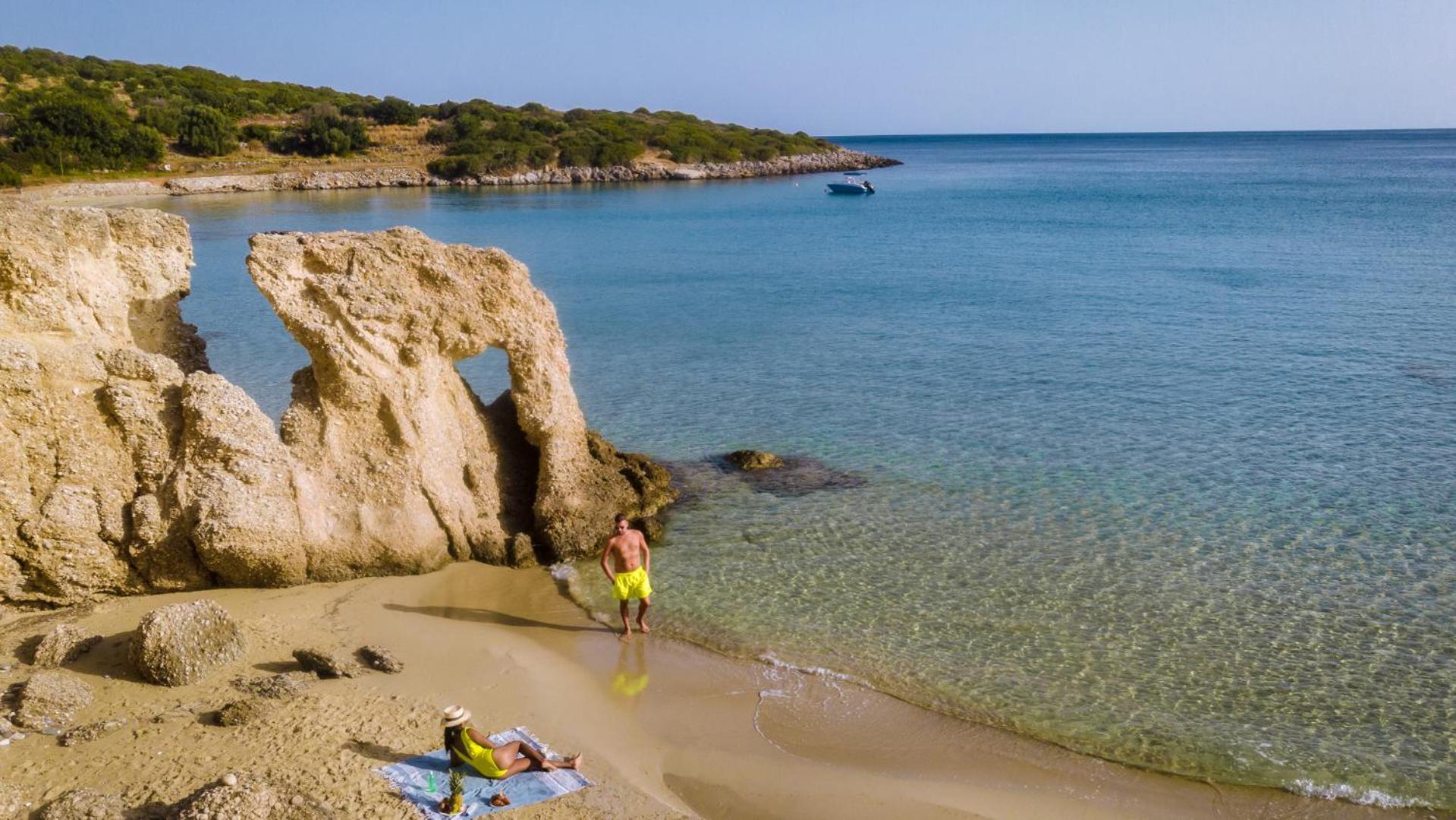 Kalos Luxury Homes, Beachside Experience Voulisma *
