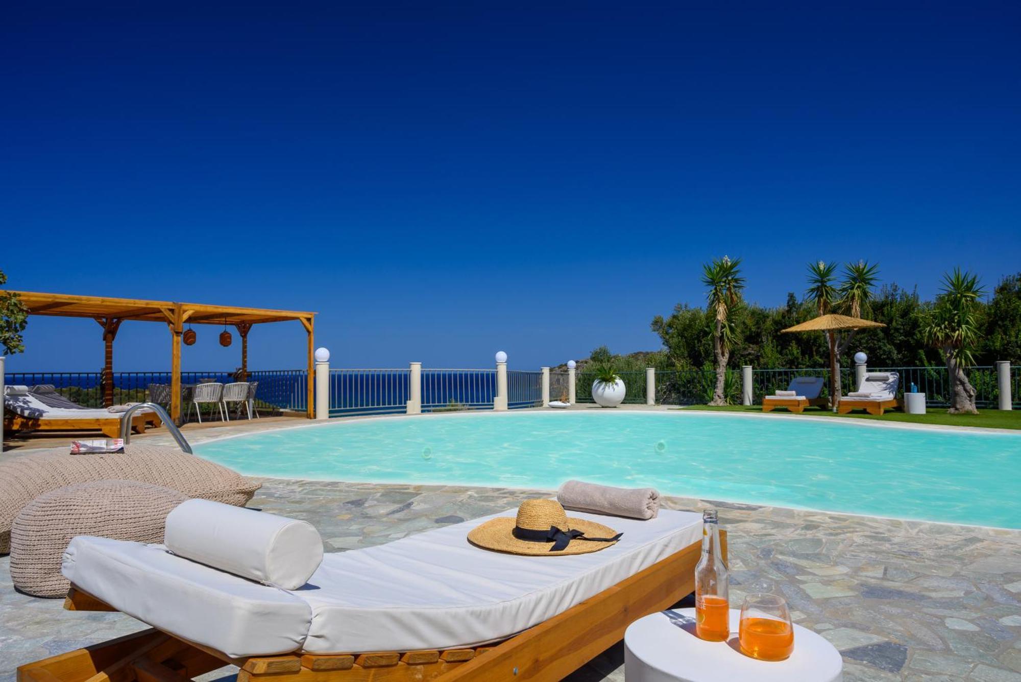 Kalos Luxury Homes, Beachside Experience Voulisma *