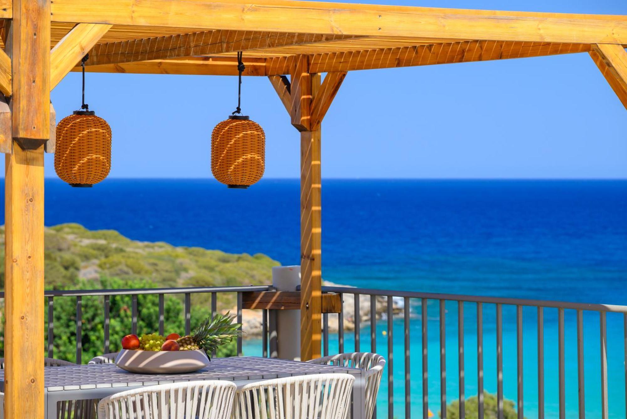 Holiday home Kalos Luxury Homes, Beachside Experience Voulisma *