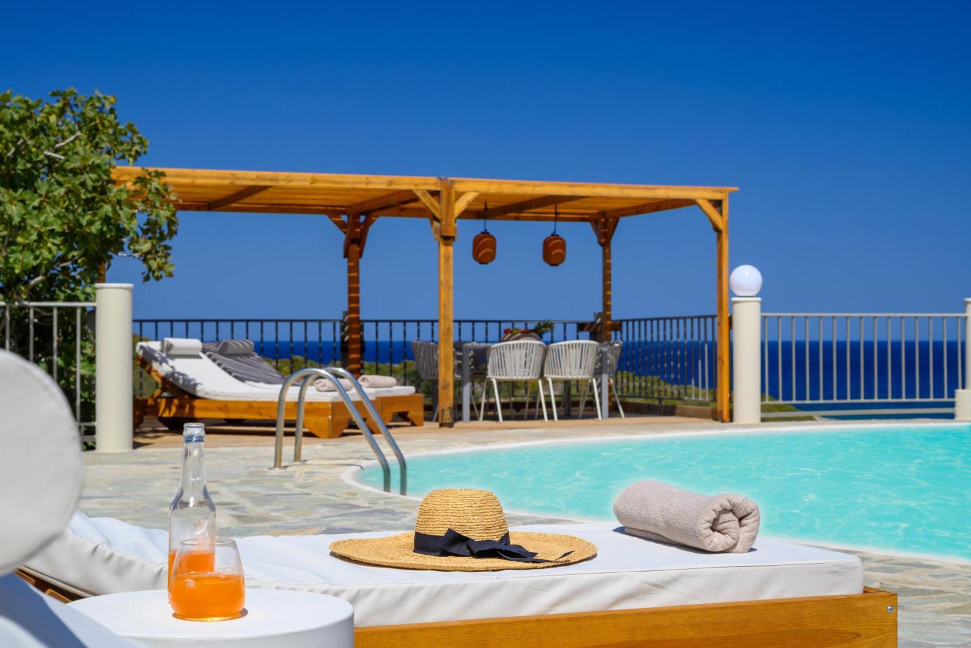 Kalos Luxury Homes, Beachside Experience Voulisma