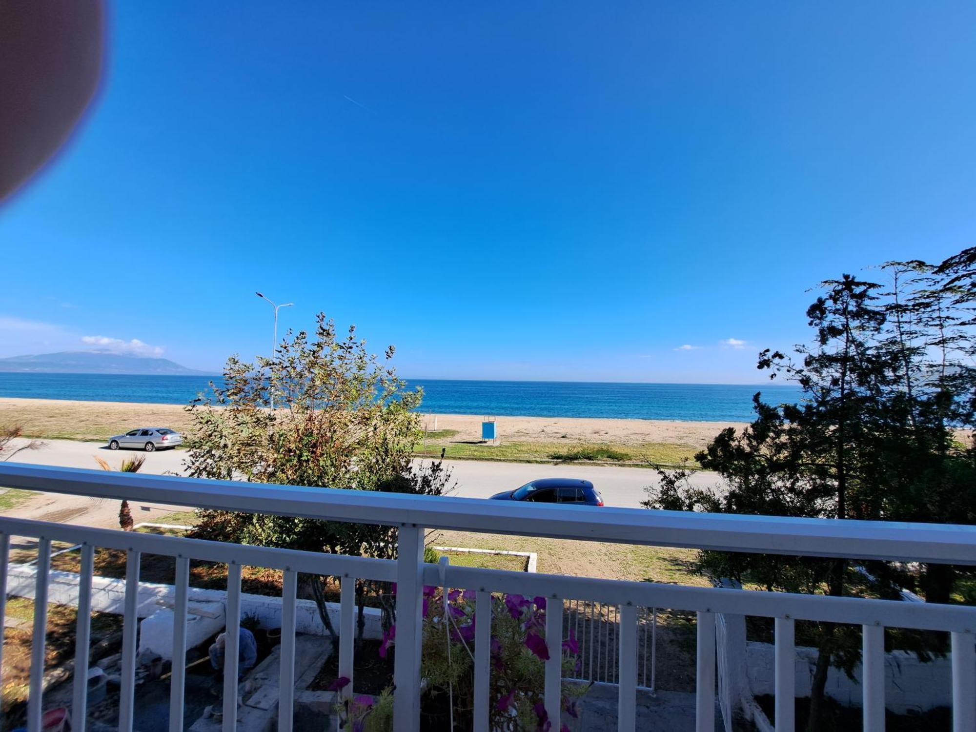 Blue Horizon Apartment