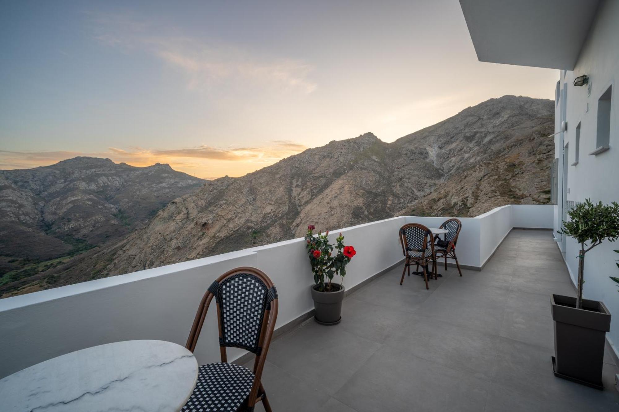 Selana Chora Guest house Serifos Town