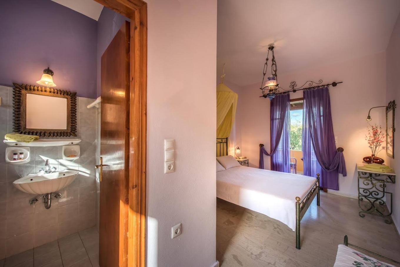 Iliaktida - Private Pool, Garden, Outdoor Kitchen & Bbq *