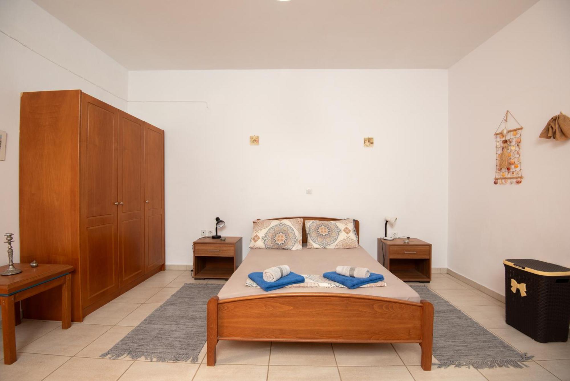 Apartment Dimitras *