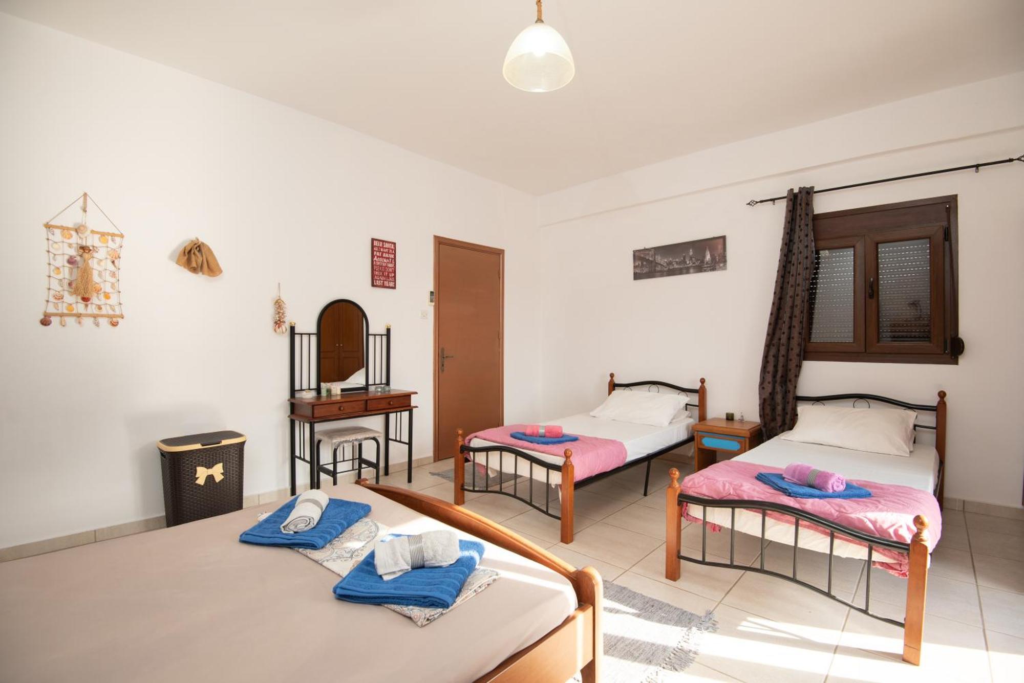 Apartment Dimitras *