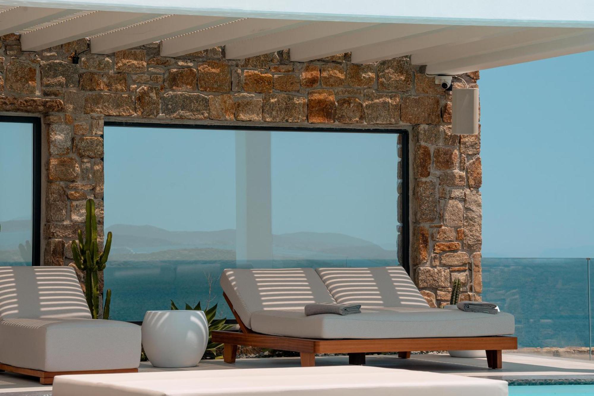 Splendid Mykonos Waterfront