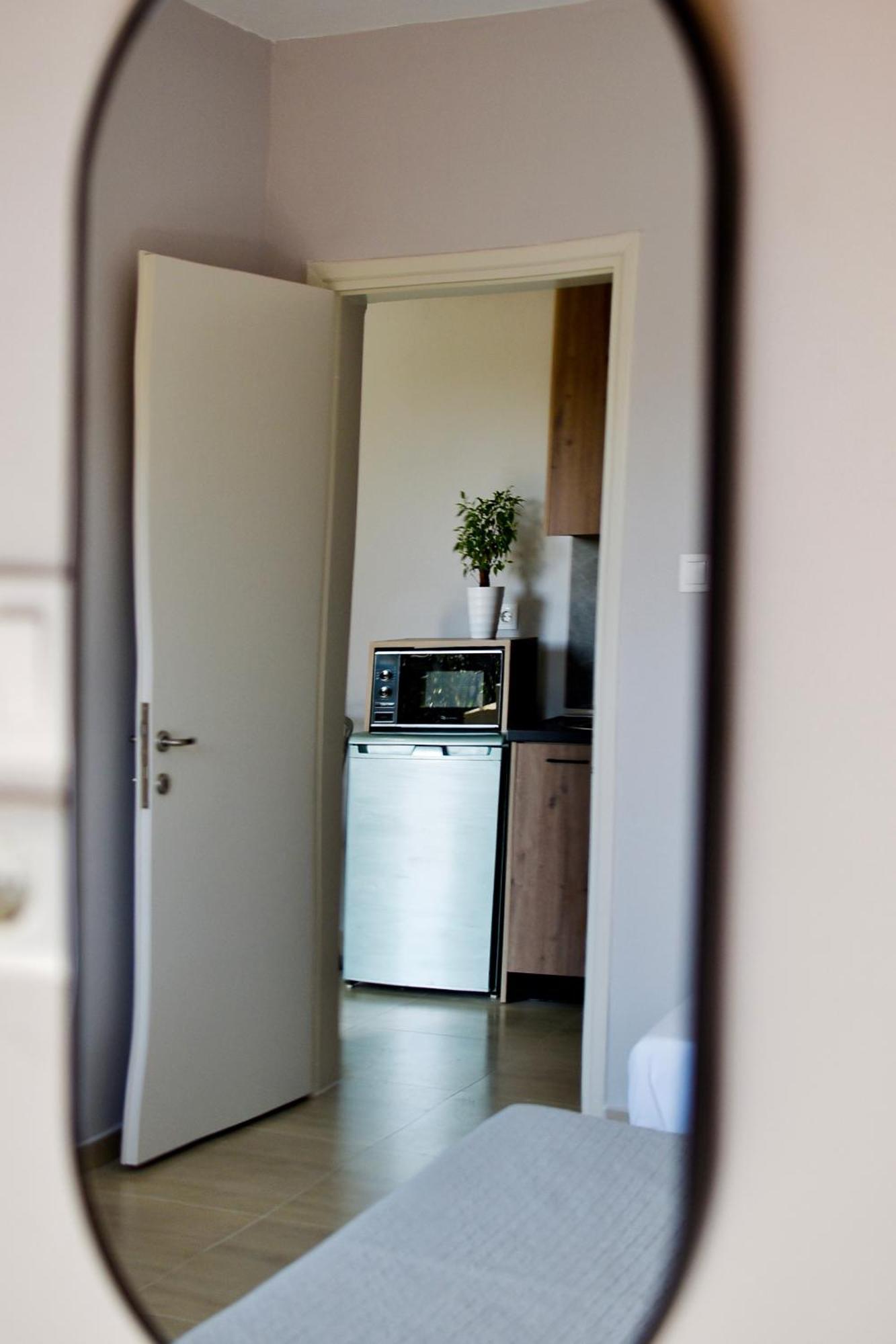 Apartment Nine 9 Beachfront Nea Kallikrateia