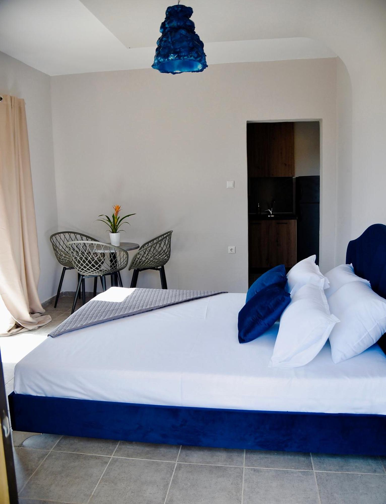 Nine 9 Beachfront Apartment