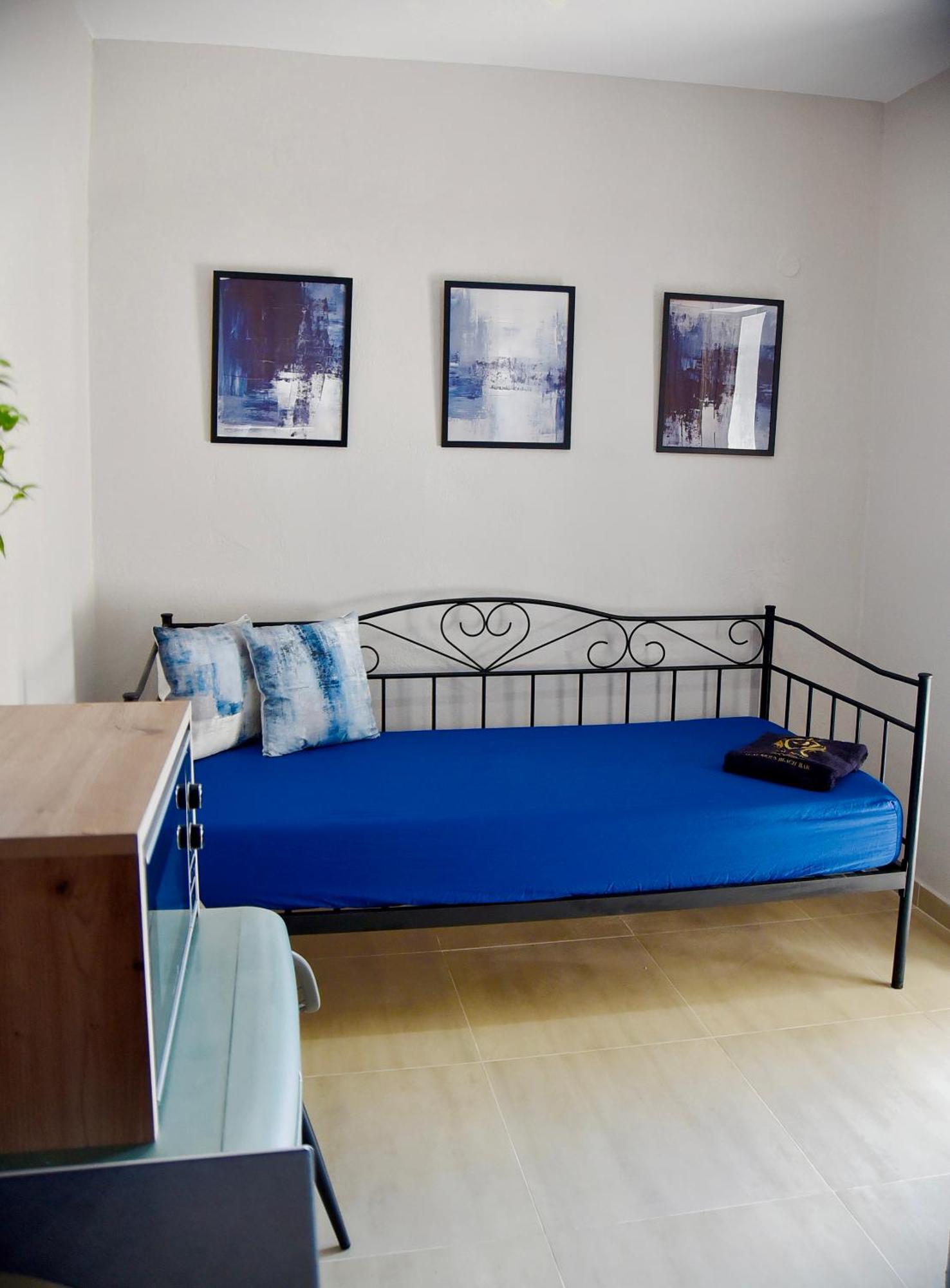 Apartment Nine 9 Beachfront *