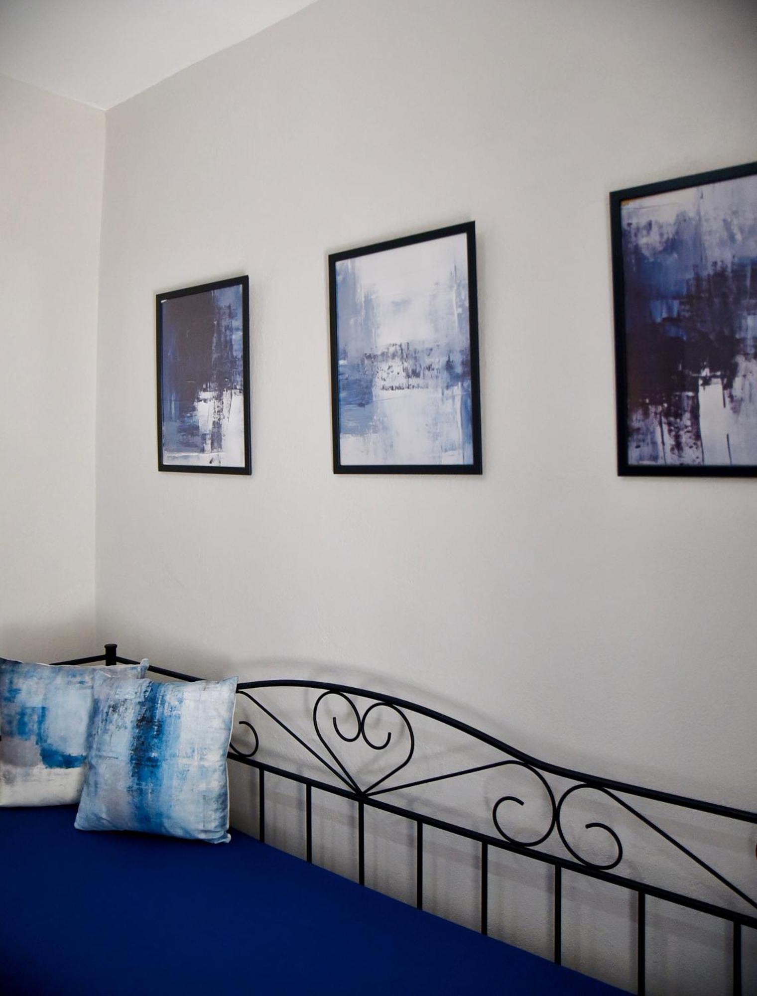 Nine 9 Beachfront Apartment