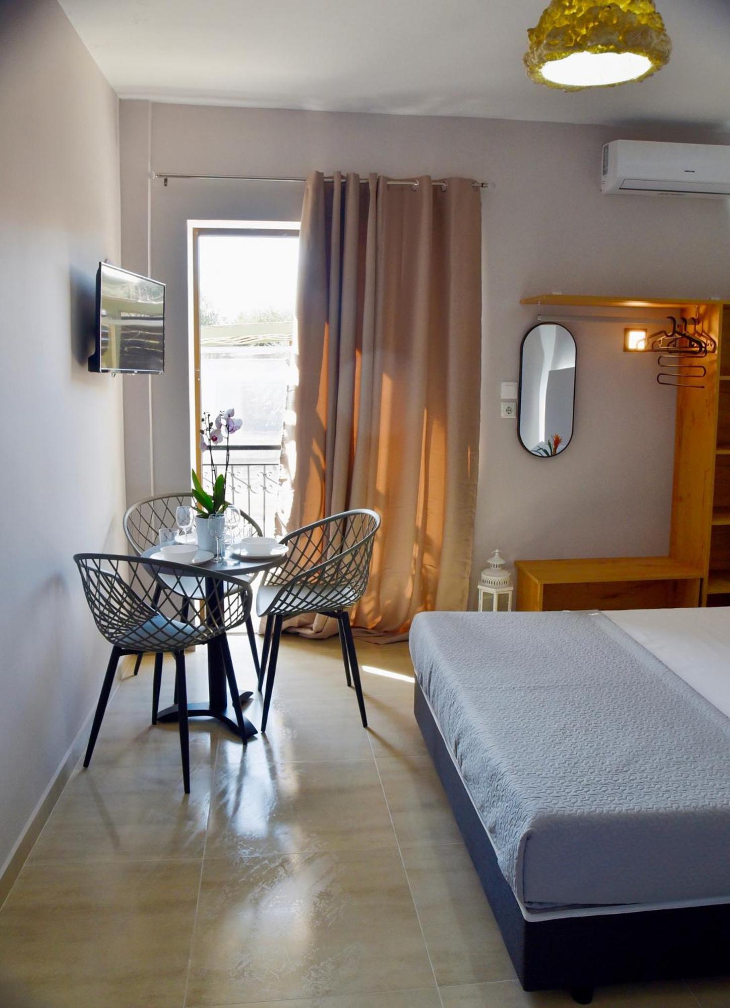 Nine 9 Beachfront Apartment