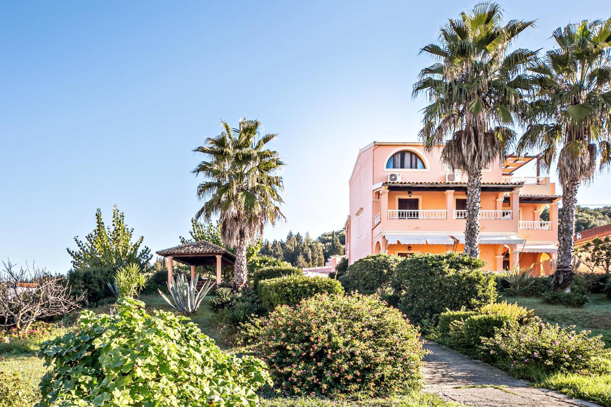 Romeo Seaside Luxury Apartment