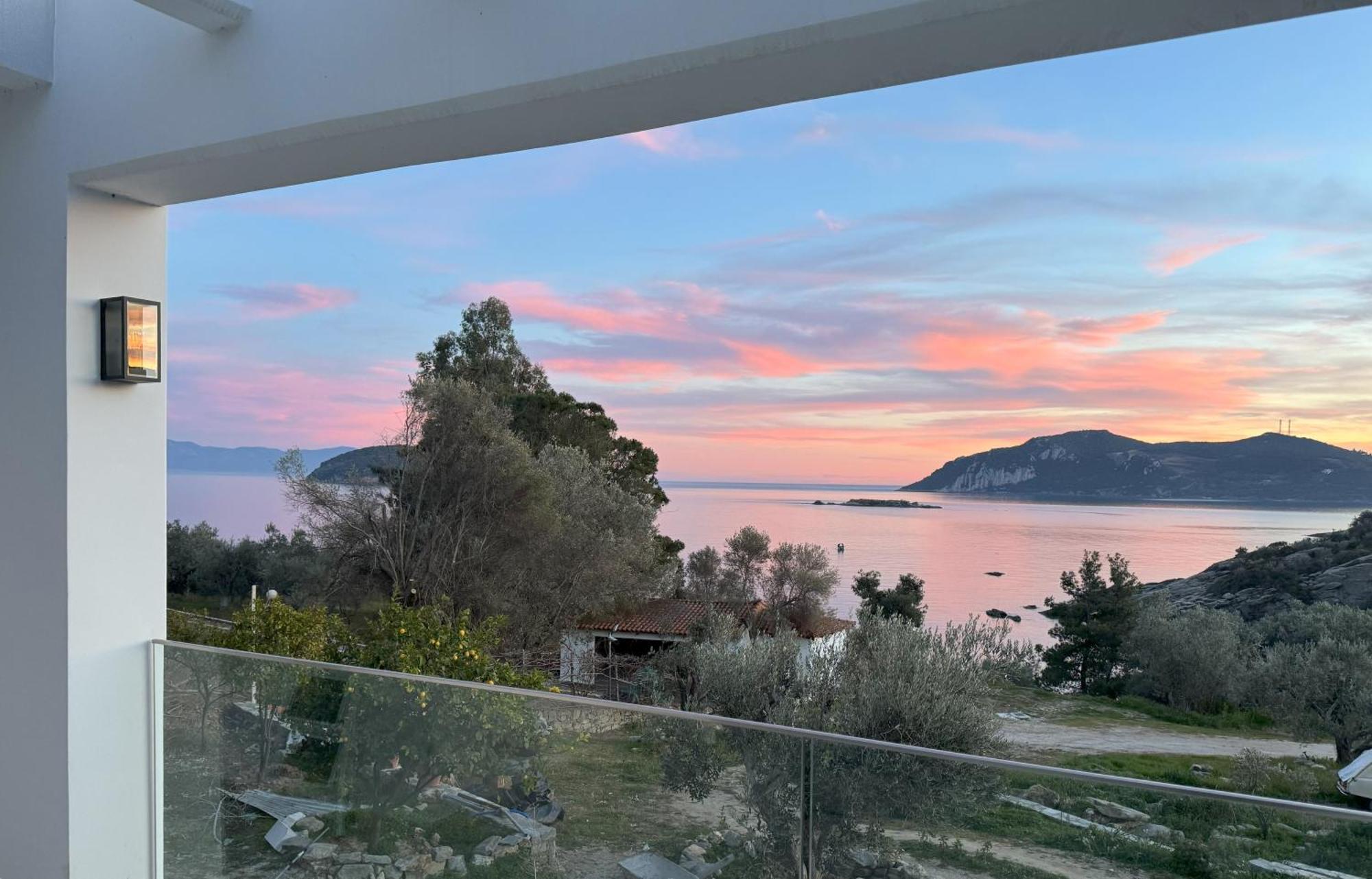 Acra Melia Palaiontsiflikion