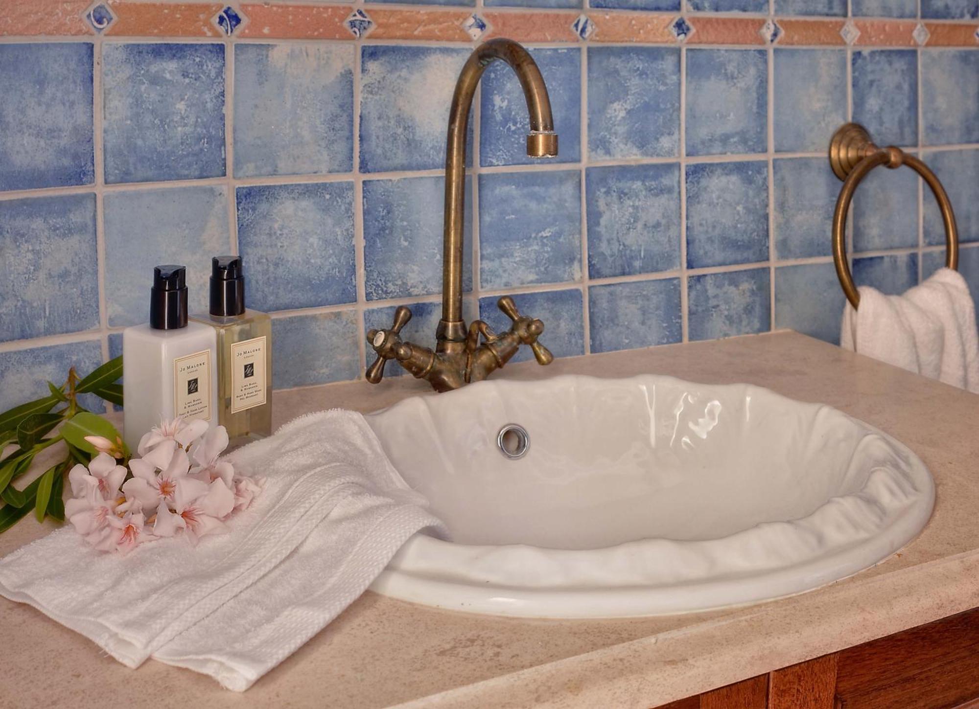 Domina - Private & Tender Platform * Pyrgi (Corfu)
