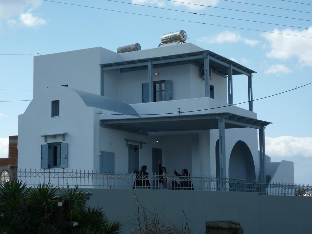 Aelia Santorini Villa *
